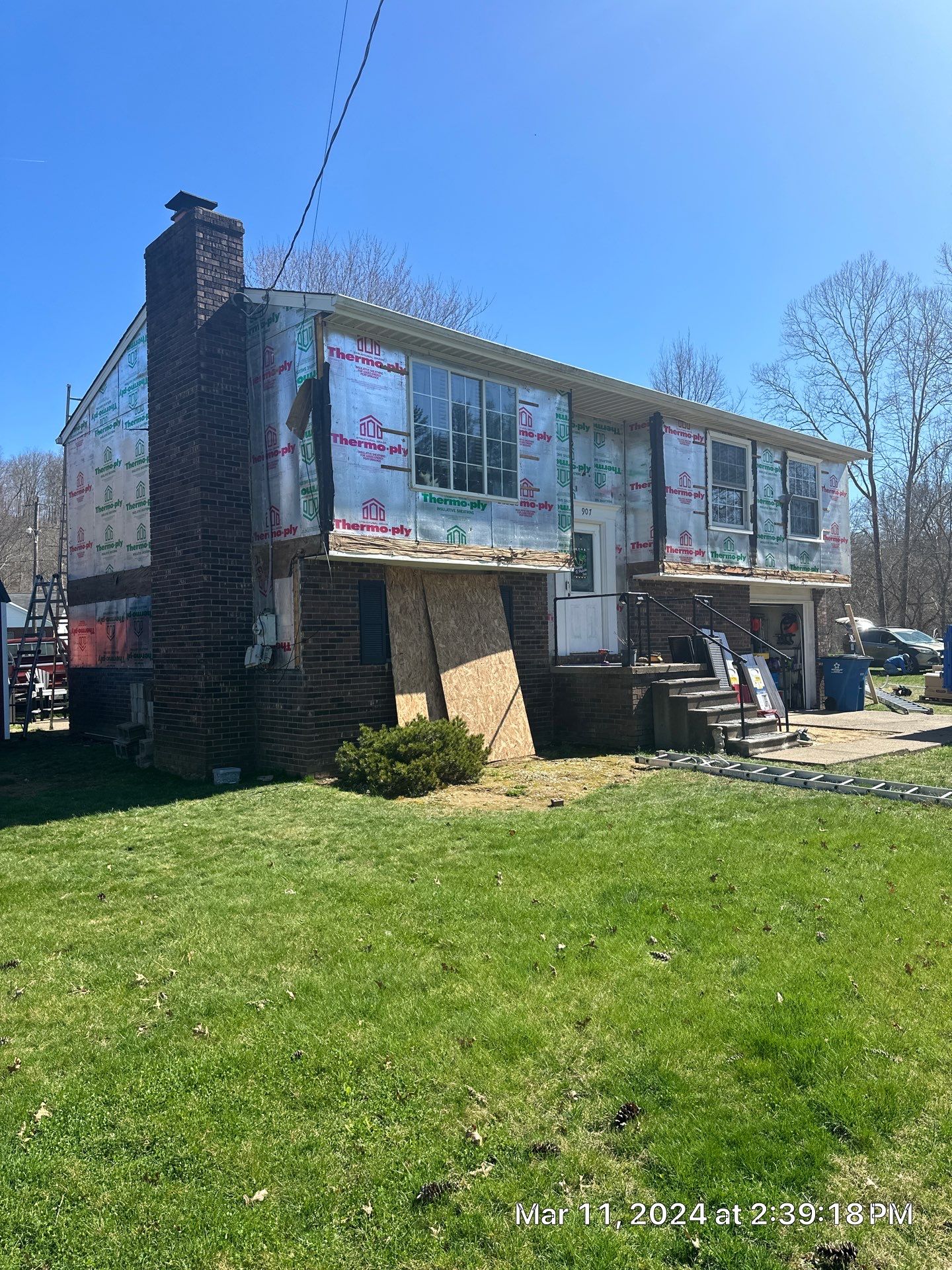 Siding Installation using Mastic Plygem Carvedwood by Fahey Roofing + Contracting
