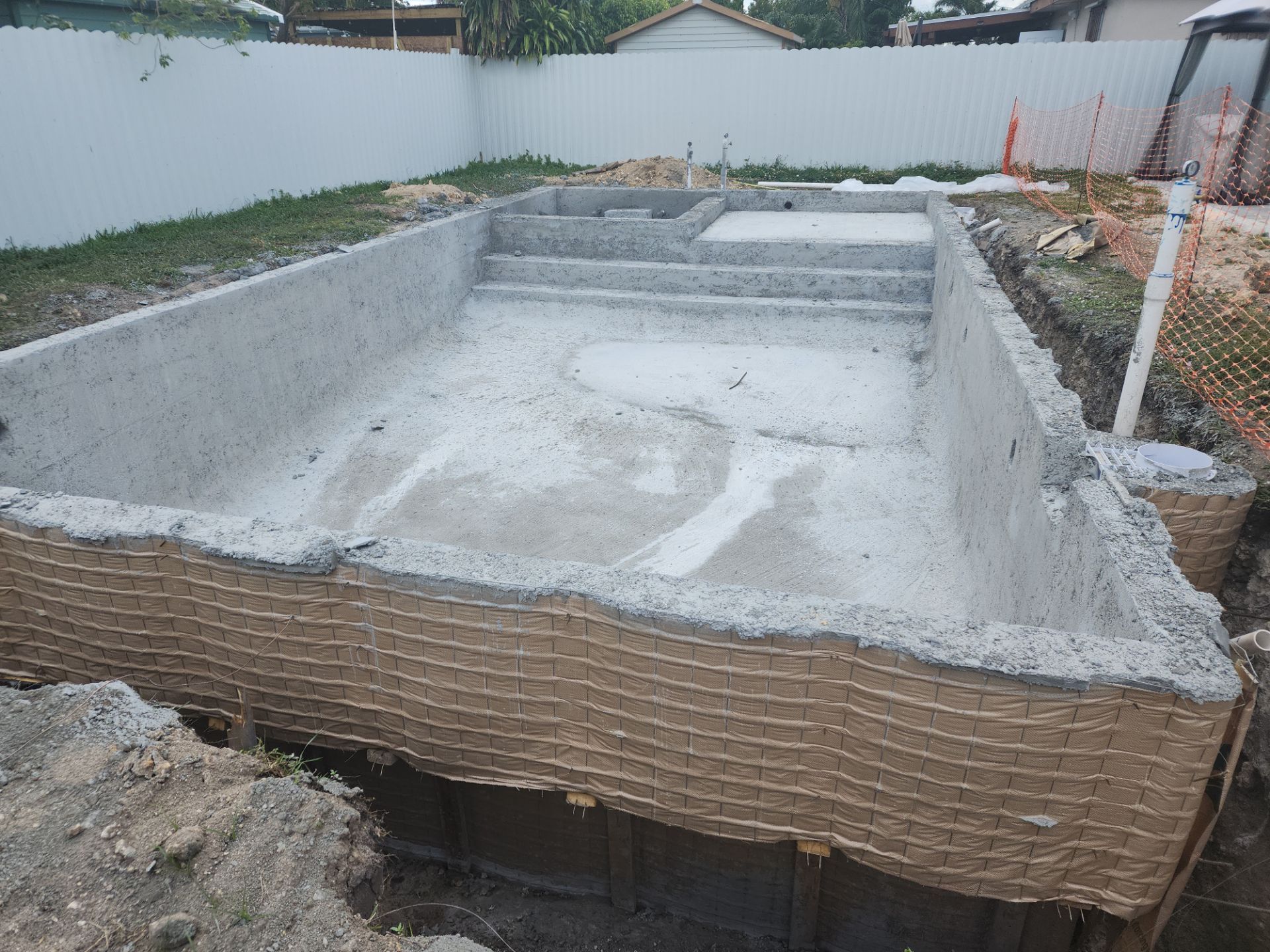 Project in Miami by ROSMEL POOLS INC