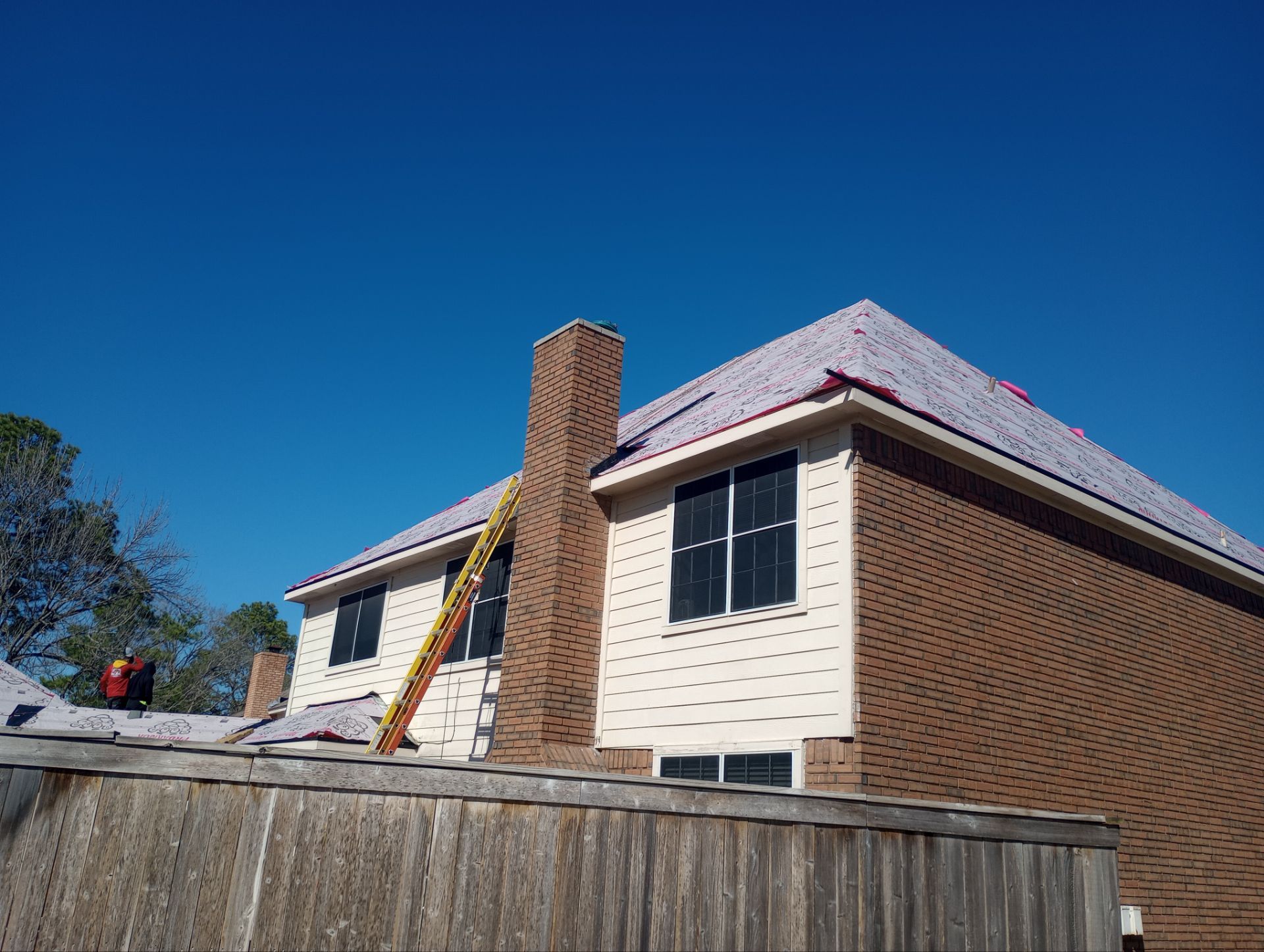 Residential Roofing Installation using Owen's Corning Duration (Lifetime) Shingles by Roof Repair Company