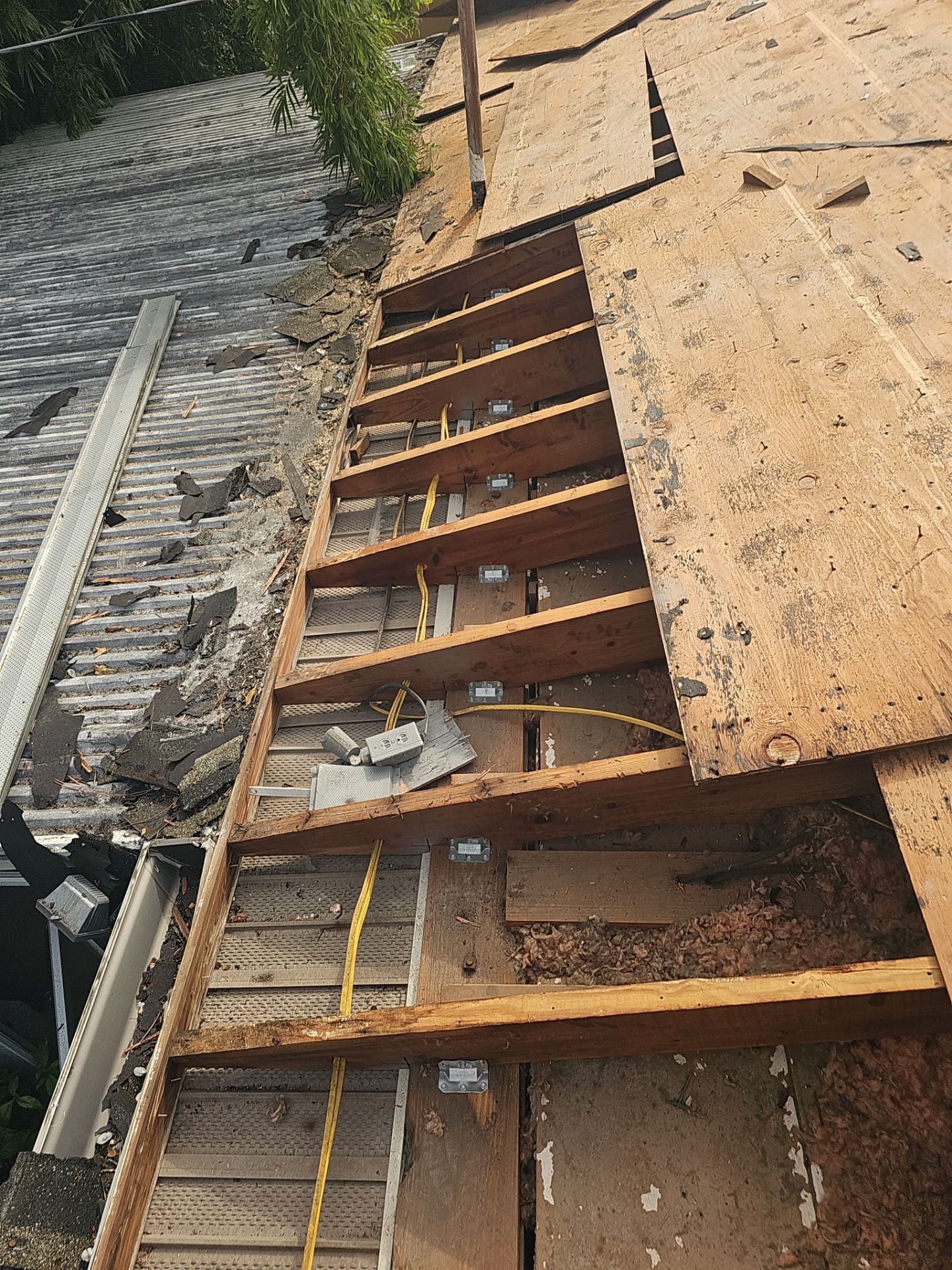 Project in St. Petersburg 33702 by Mitchell Roofing Company LLC