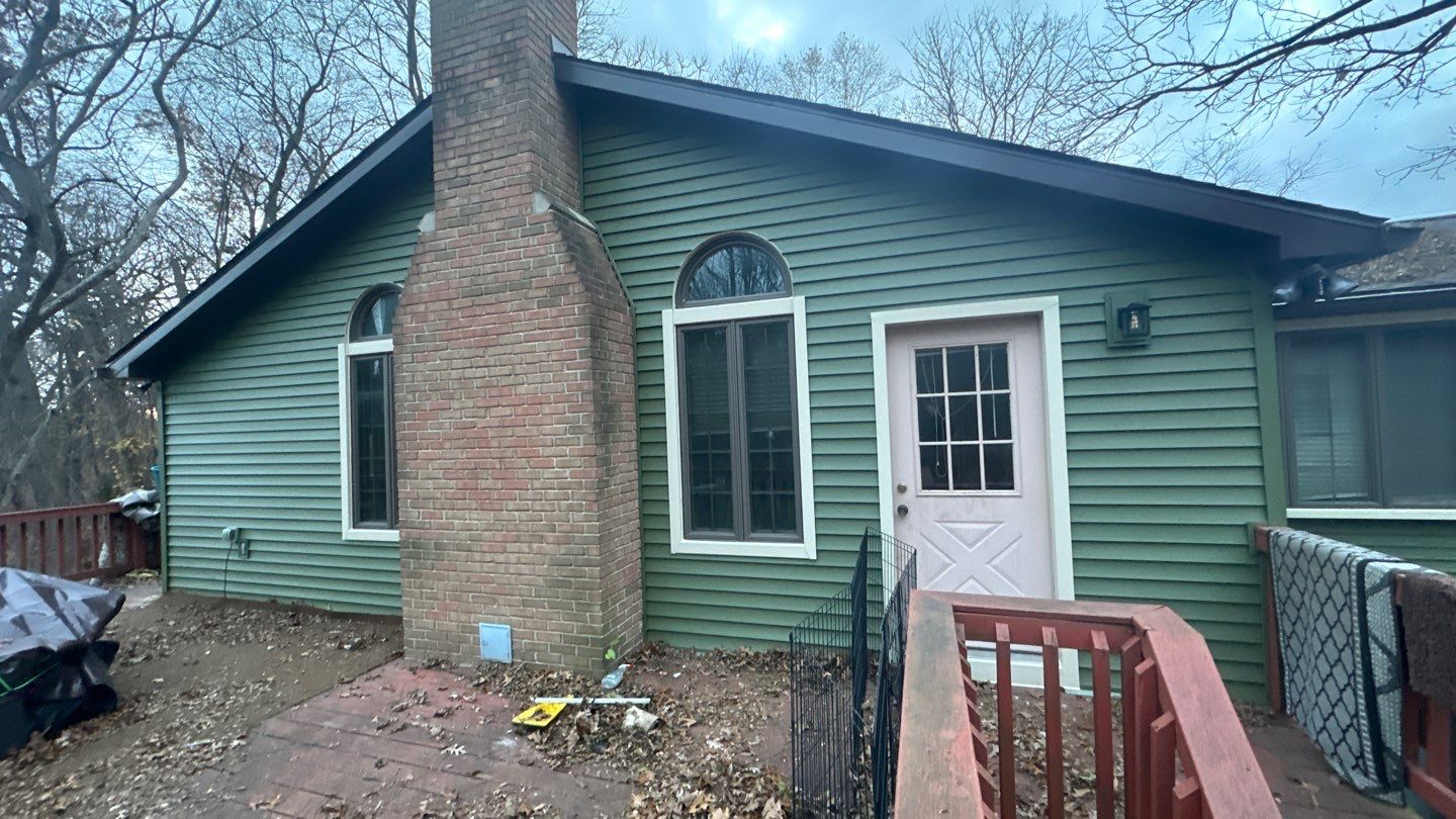 Siding Replacement using CertainTeed Restoration Classis D4 by 180 Contractors