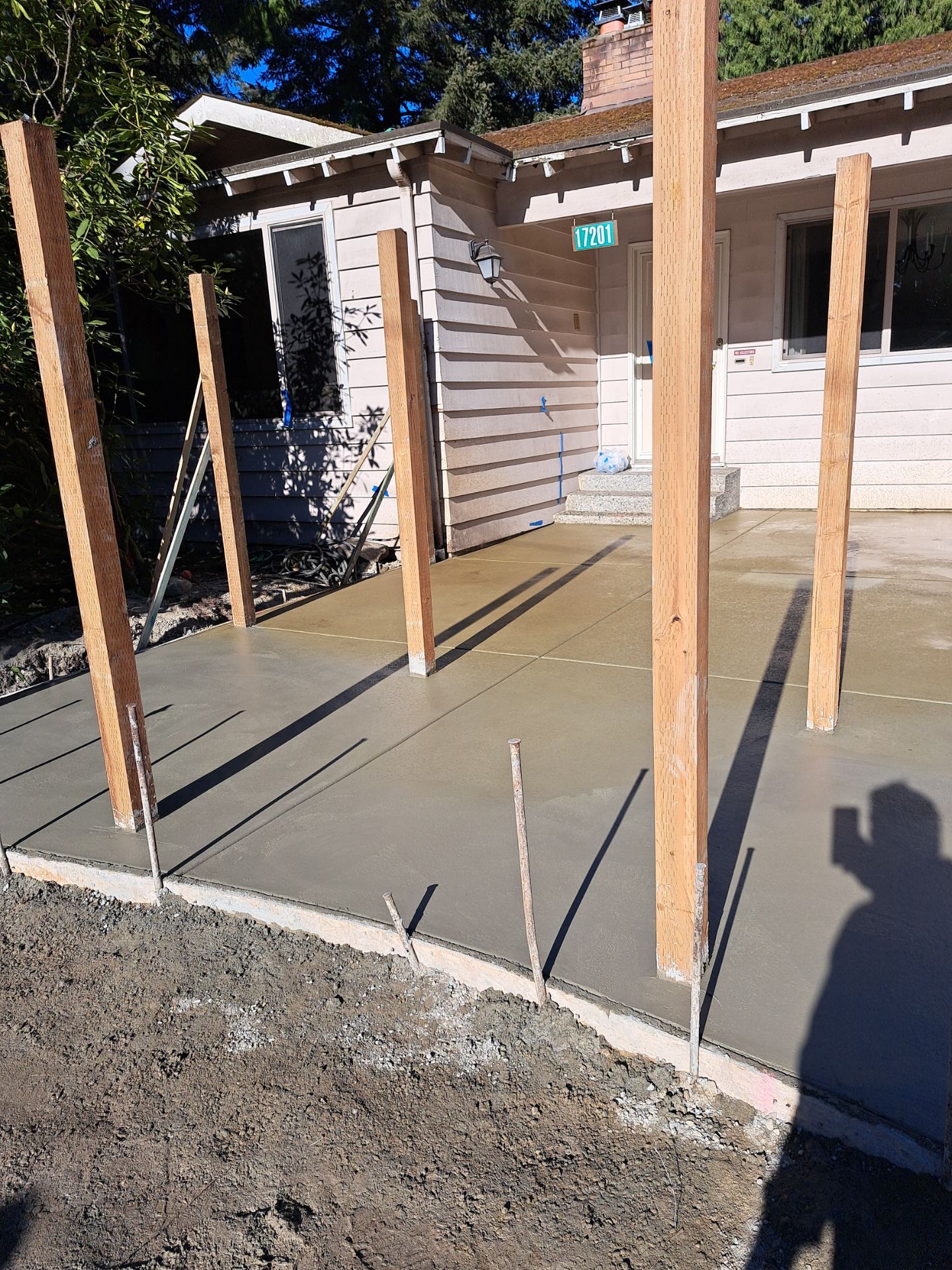 Modern Entry Fence by Jireh Asphalt & Concrete Inc 