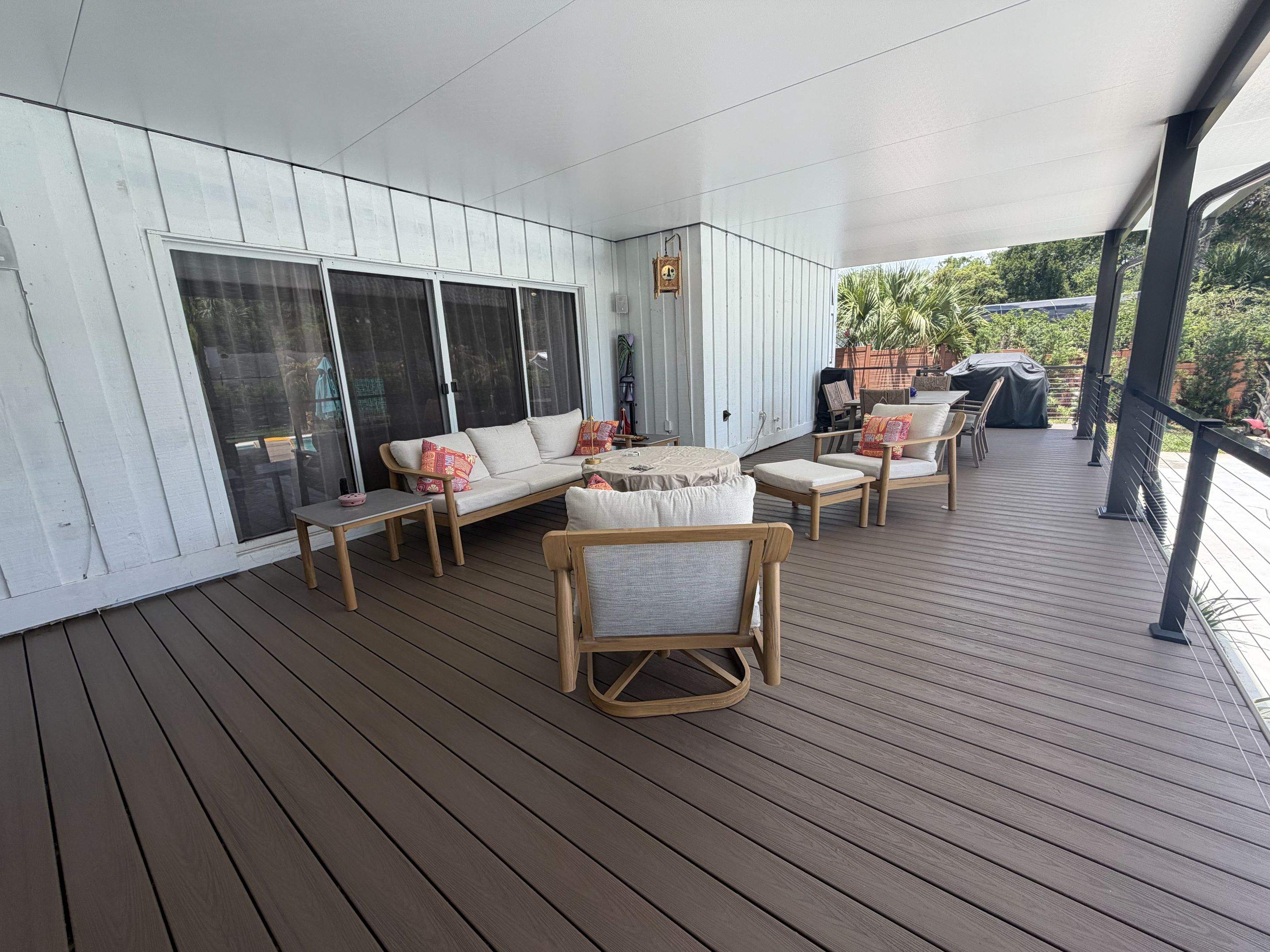 Aluminun patio cover using Deckorators venture by Orlando pergolas