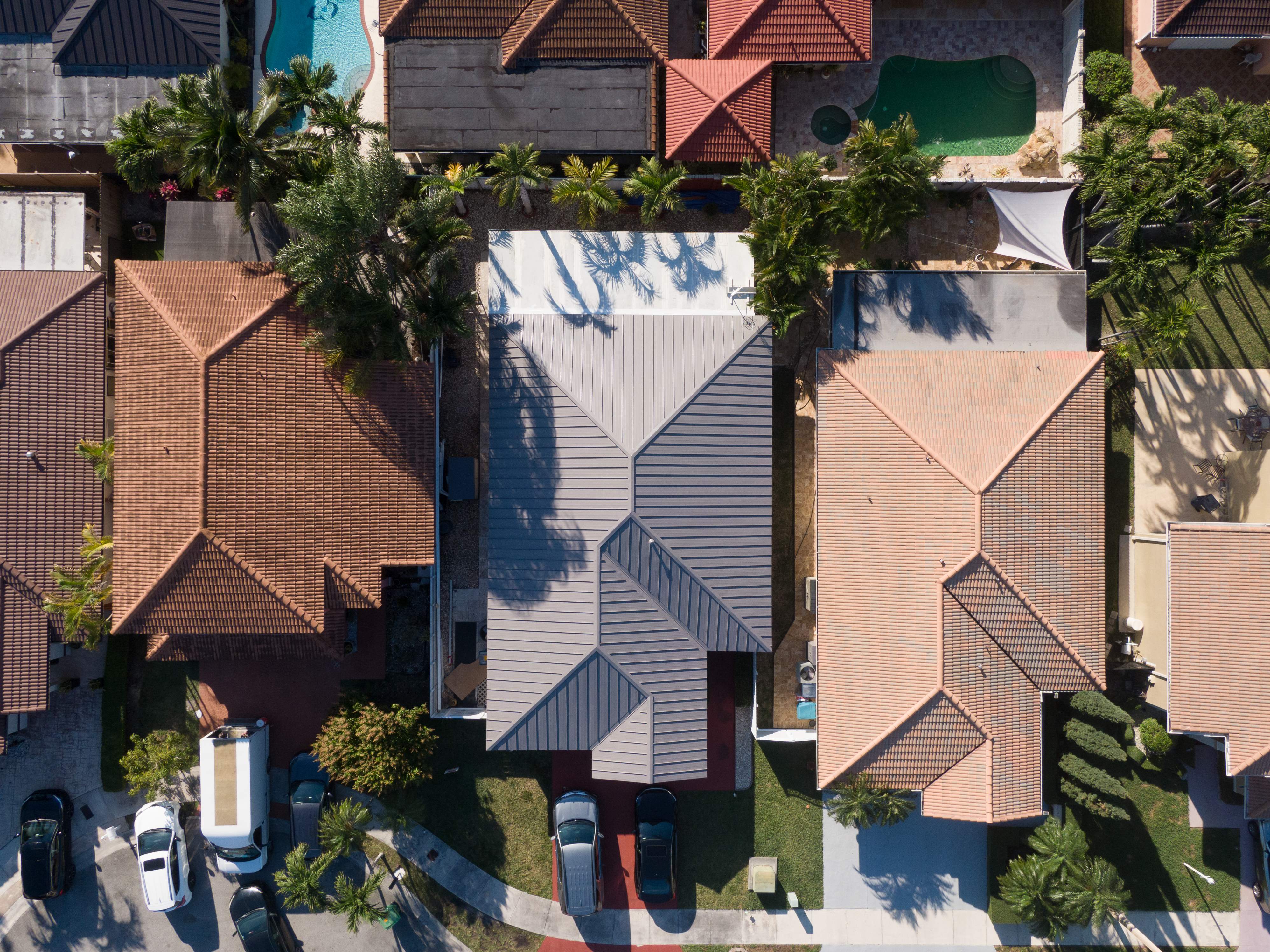 Metal Roof - Galvalume - Slate Gray by Istueta Roofing