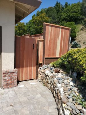 T&G Vertical - 6' High