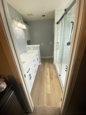 Full Bathroom w/o Paint