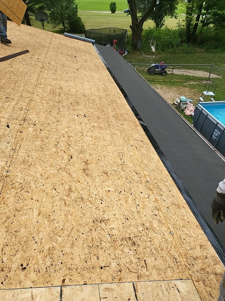 ATLAS PINNACLE COLOR: HEATHERBLEND by Eagle Eye Roofing