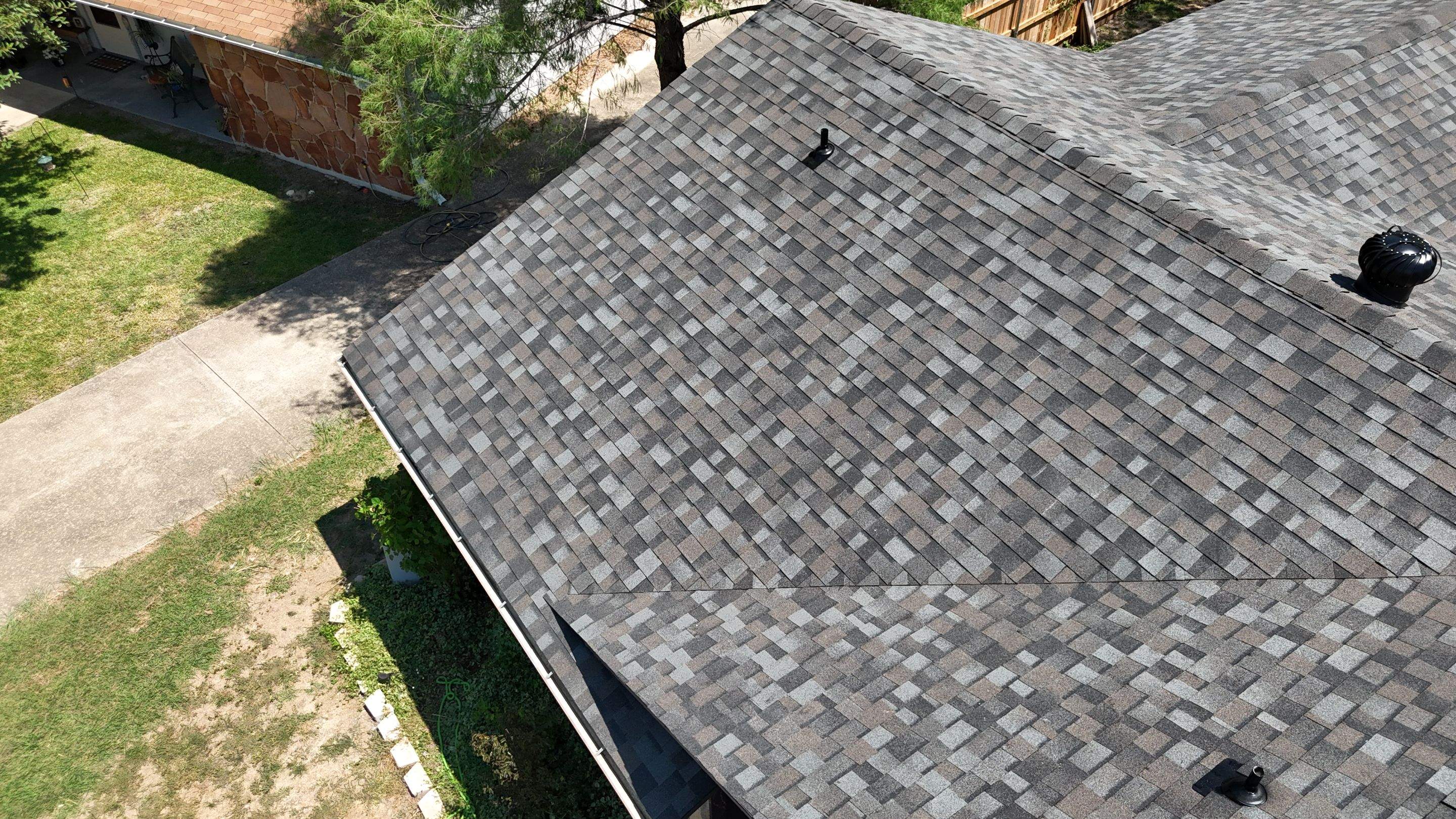 Williamsburg Gray - Owens Corning TruDefinition Duration by RoofsOnly.com