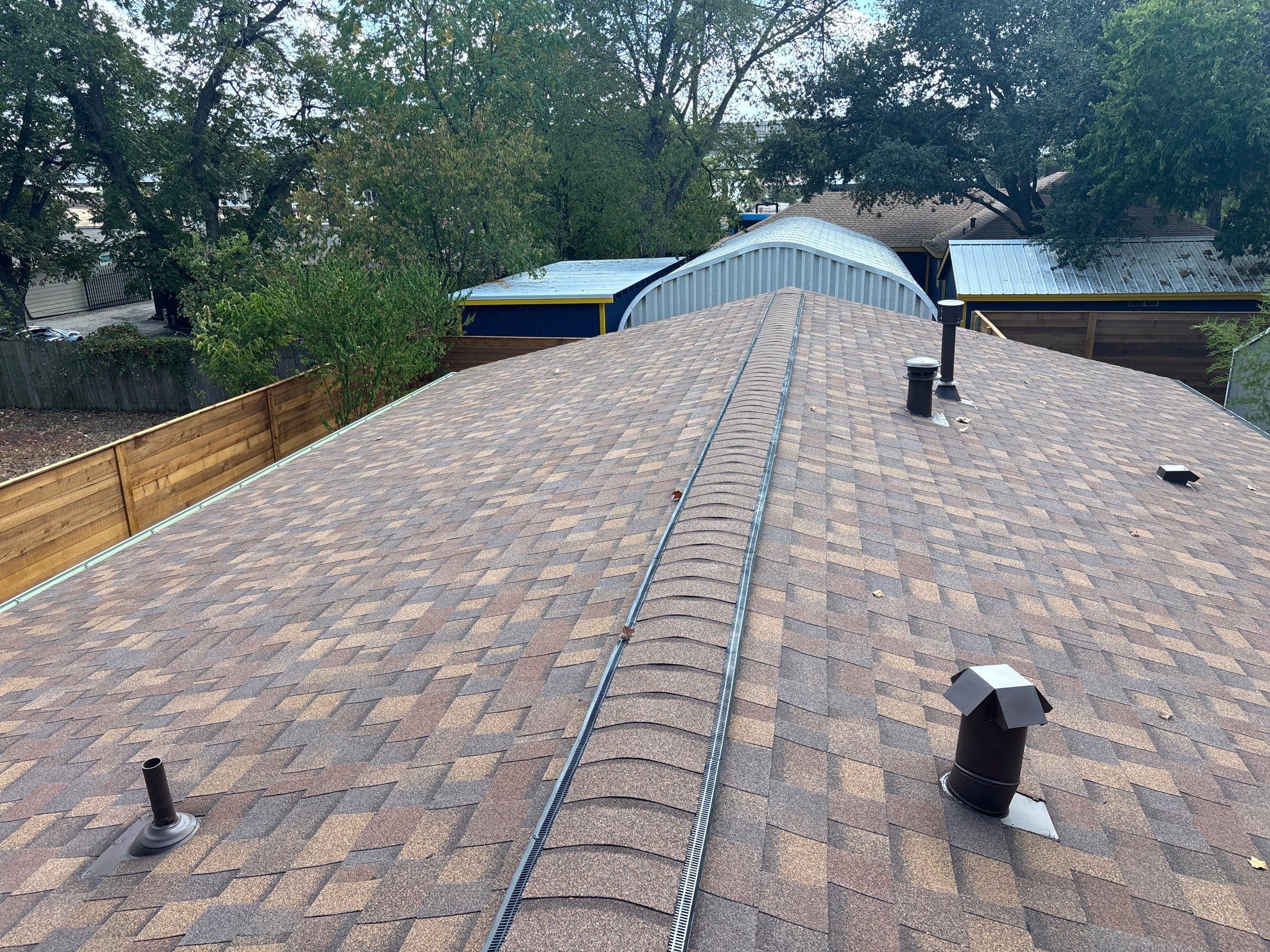 Desert Rose - Owens Corning TruDefinition Duration by RoofsOnly.com