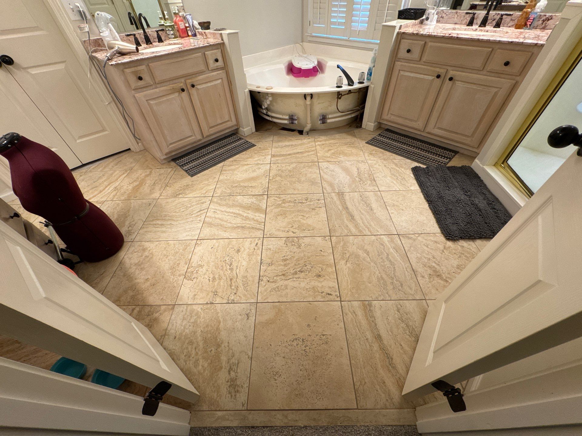 Master bathroom renovation by Prudencio