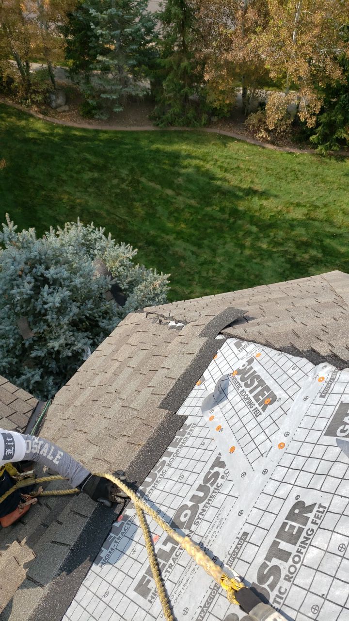 Residential Roofing Installation using GAF Glenwood Premium Shingle by The Roof Doctor