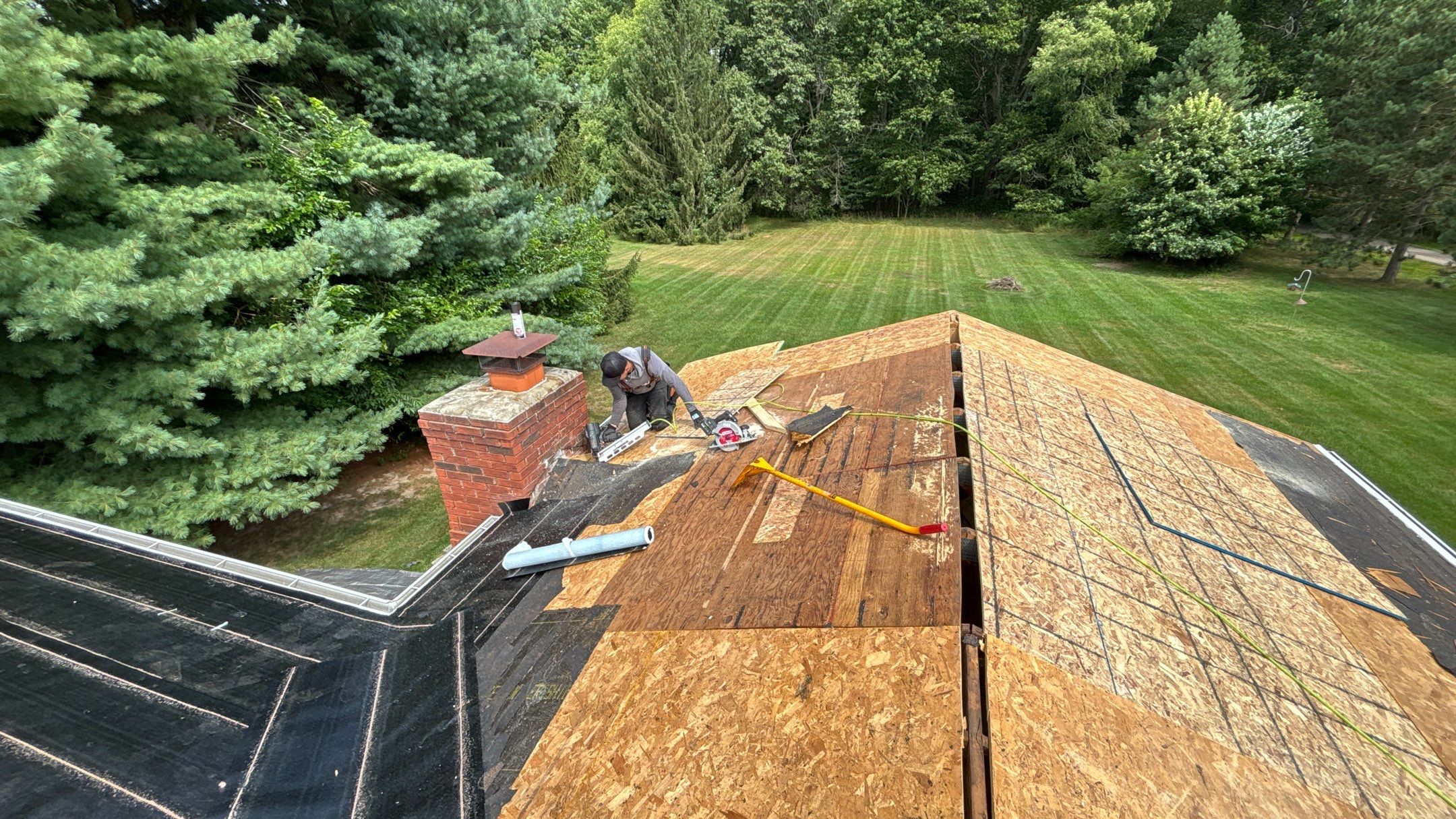 Roof Replacement using Owens Corning Onyx Black by 180 Contractors