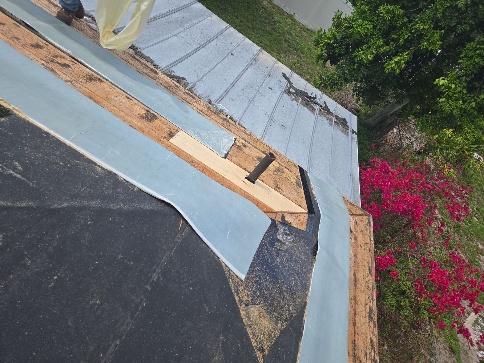 Project in Seminole 33772 by Mitchell Roofing Company LLC
