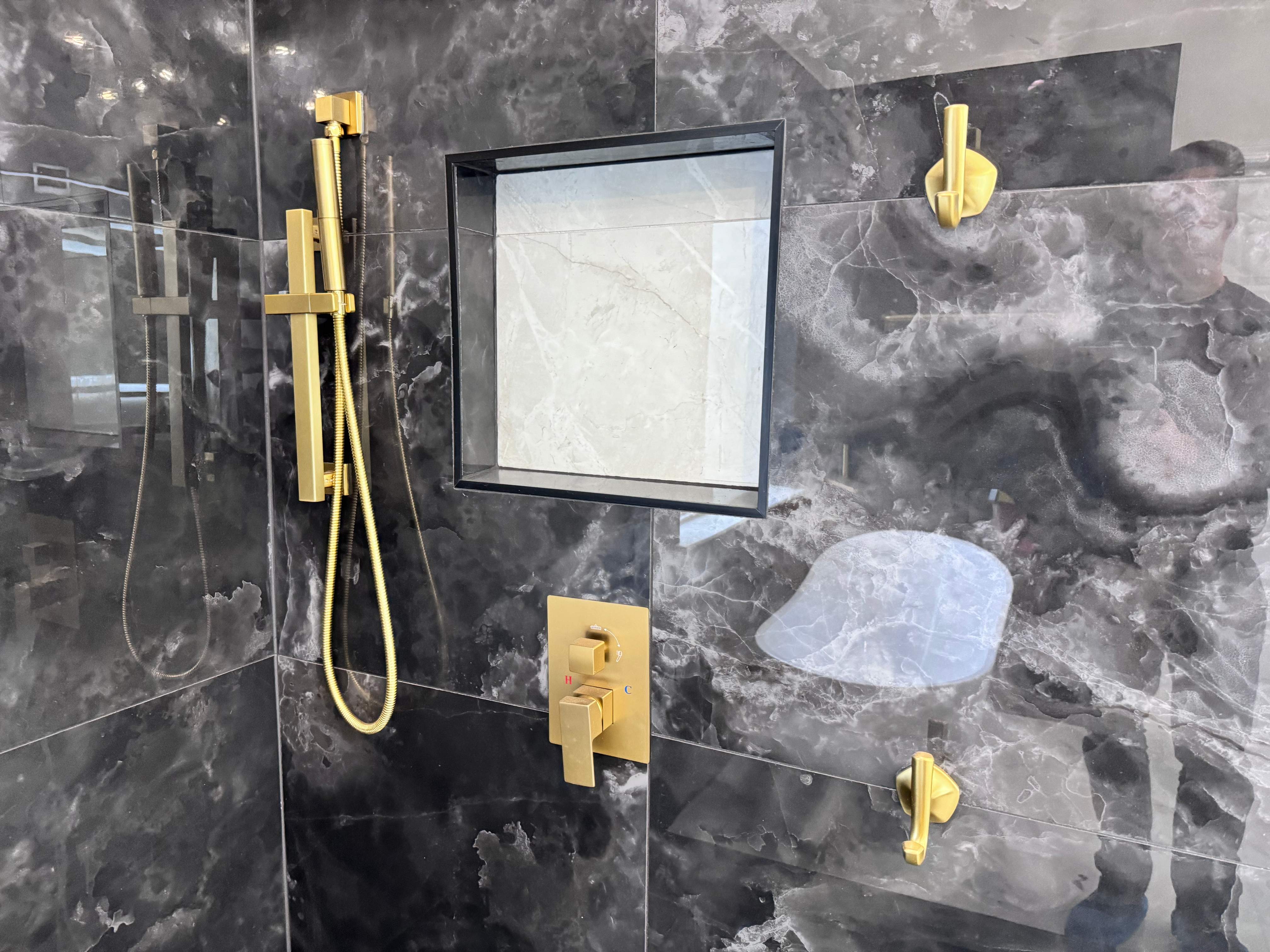 Master bathroom renovation by Prudencio