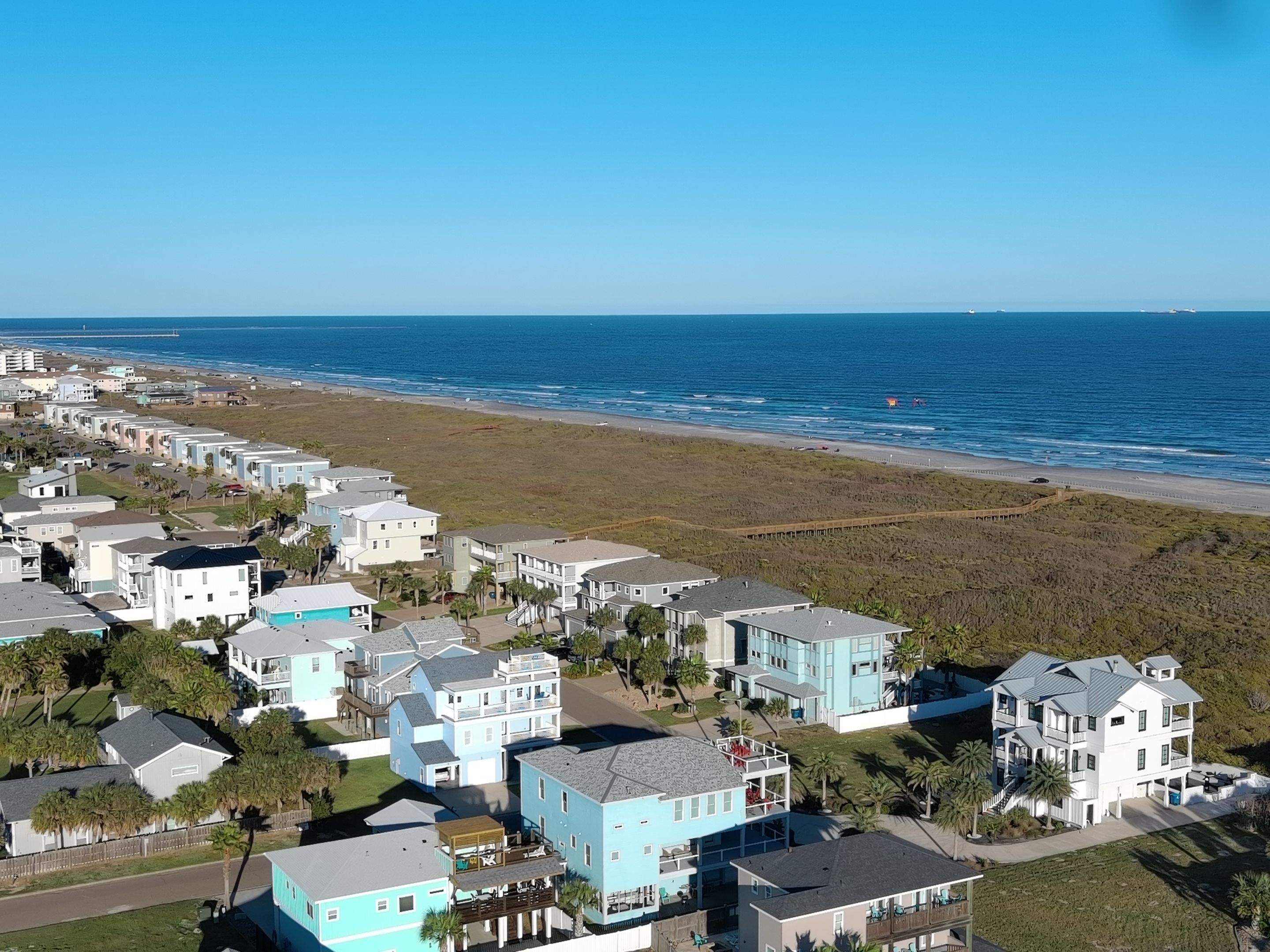 Roof Top Clubhouse on the Beach by Bayfront Roofing and Construction