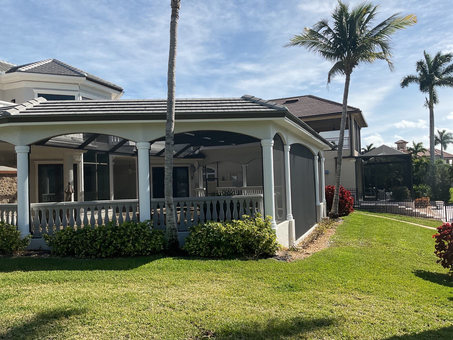 7-Inch Seamless Gutters for Heavy Rainfall in Cape Coral FL by Gutter Professors