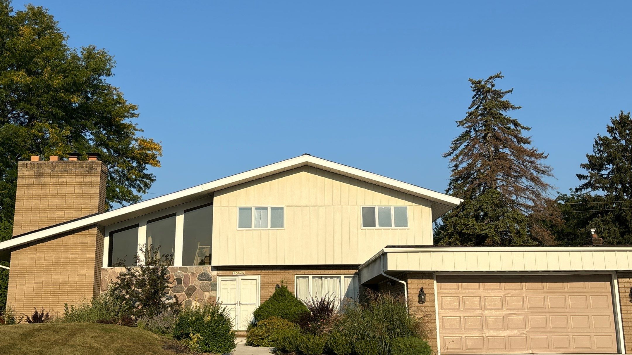 Roof Replacement using CertainTeed Landmark by 180 Contractors