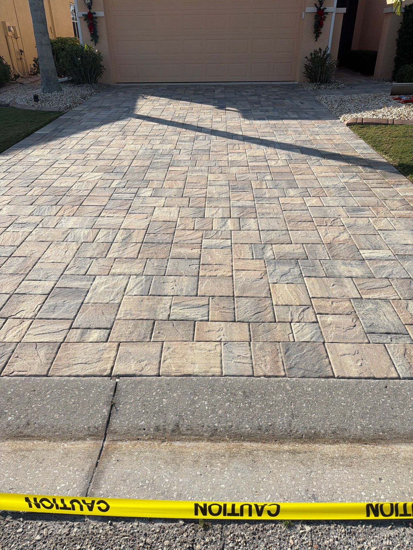Driveway Sealing in Sun City Center by Supreme Paver Experts