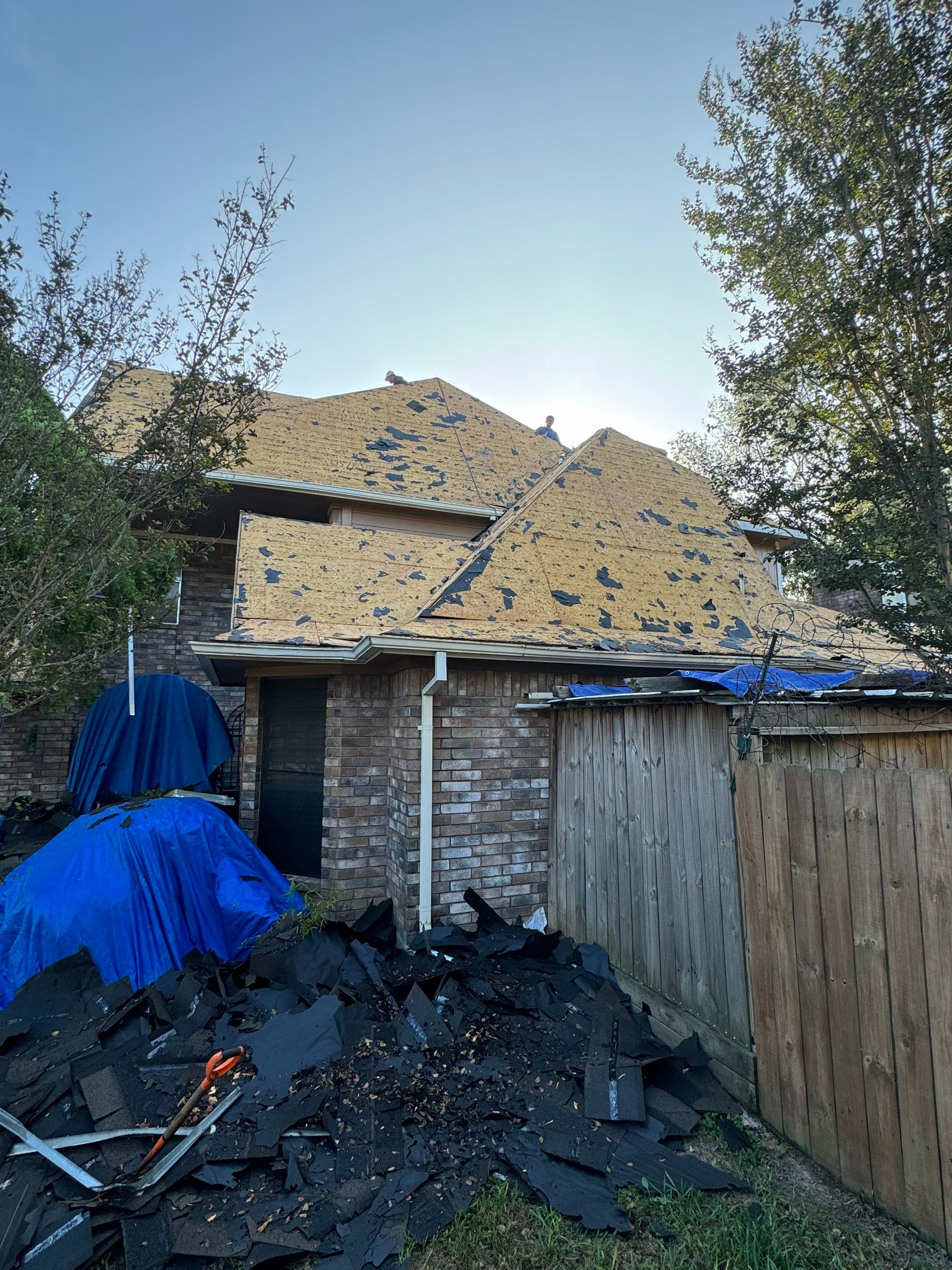 Residential Roofing Installation using Owen's Corning Duration (Lifetime) Shingles by Roof Repair Company