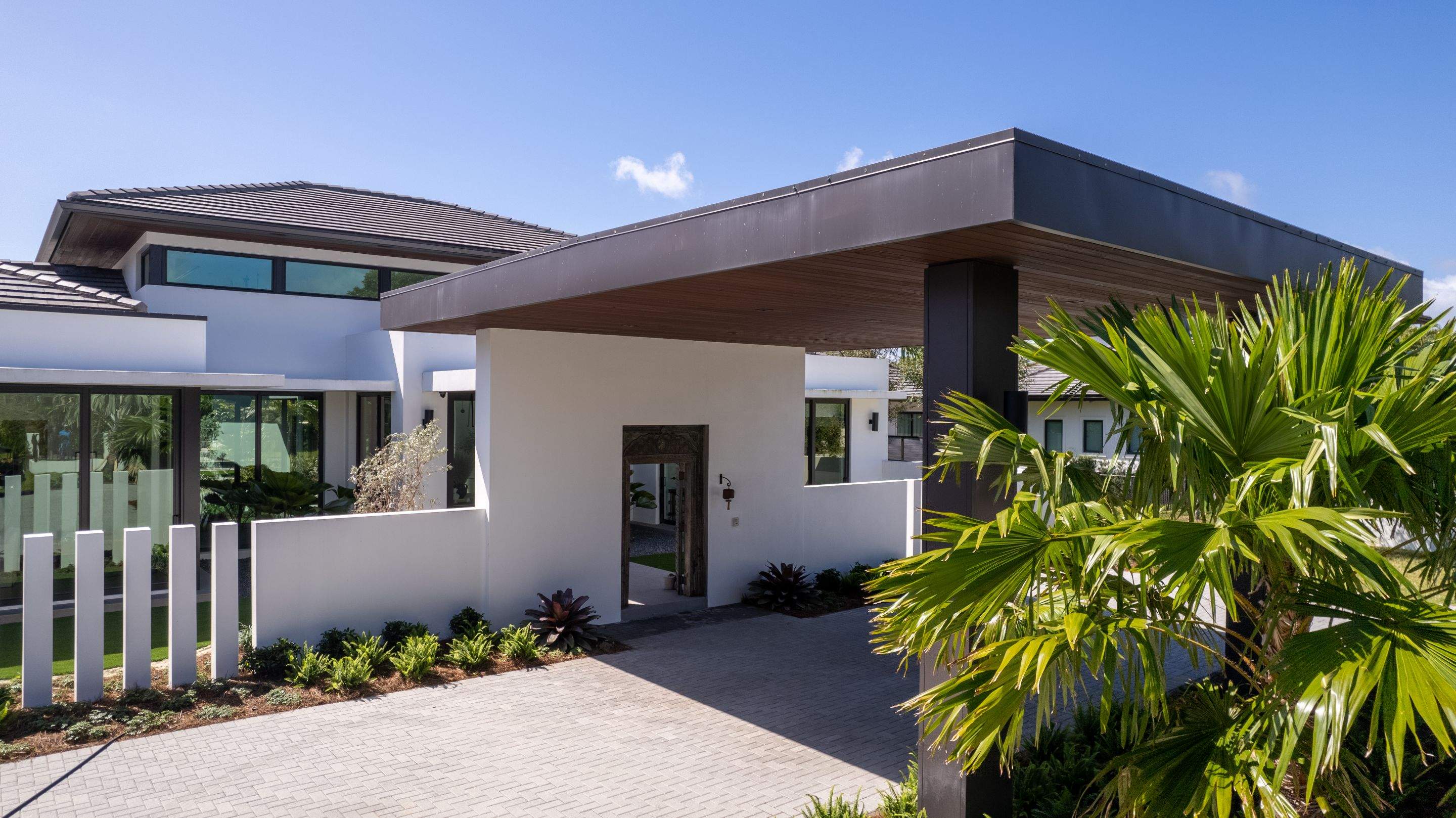 Crown Windsor Slate - Charcoal Black by Istueta Roofing