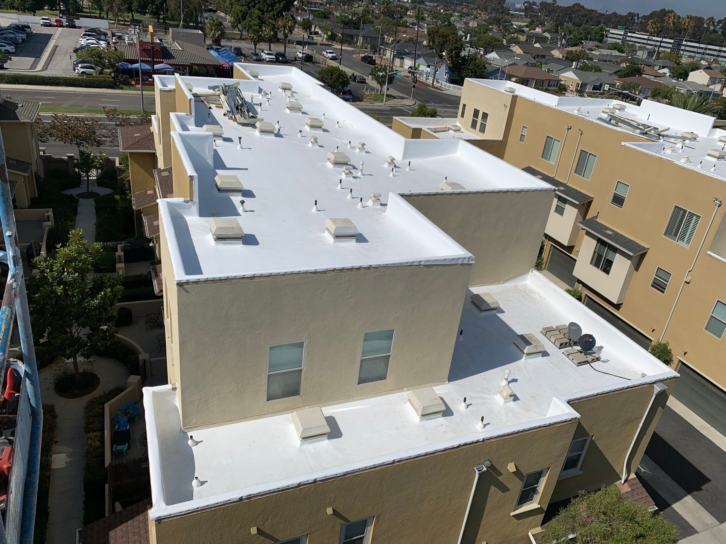 360 @ EL SEGUNDO by LA Roof Systems Corporation