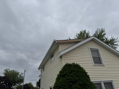 Turtle Shell gutter protection installation in Lena, IL 61048, photograph 3