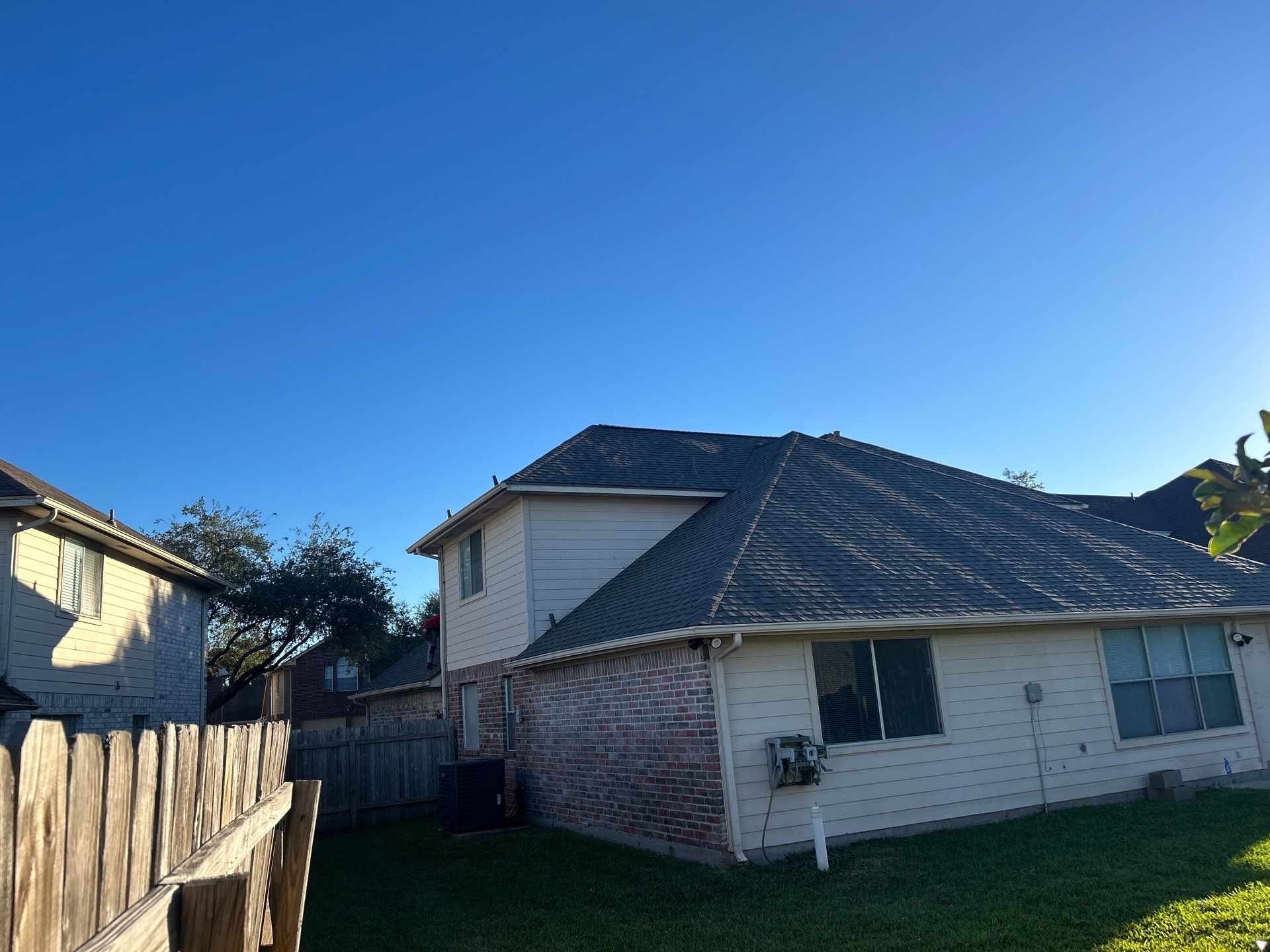 Roof Replacement Houston by Roof Repair Company