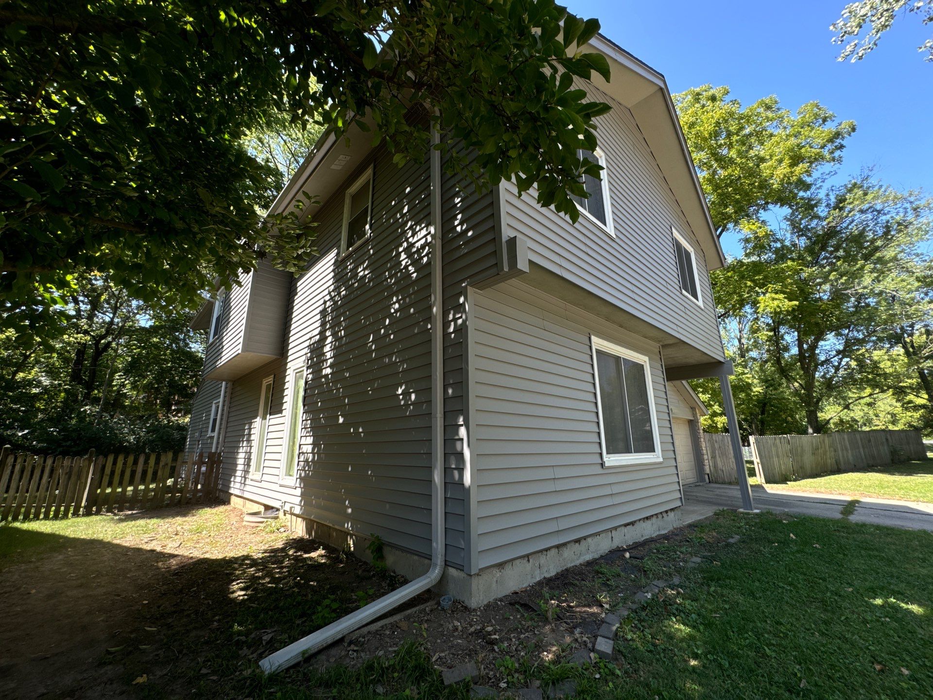 BYE BYE Wood Shakes by EEC Windows, Siding & Roofing