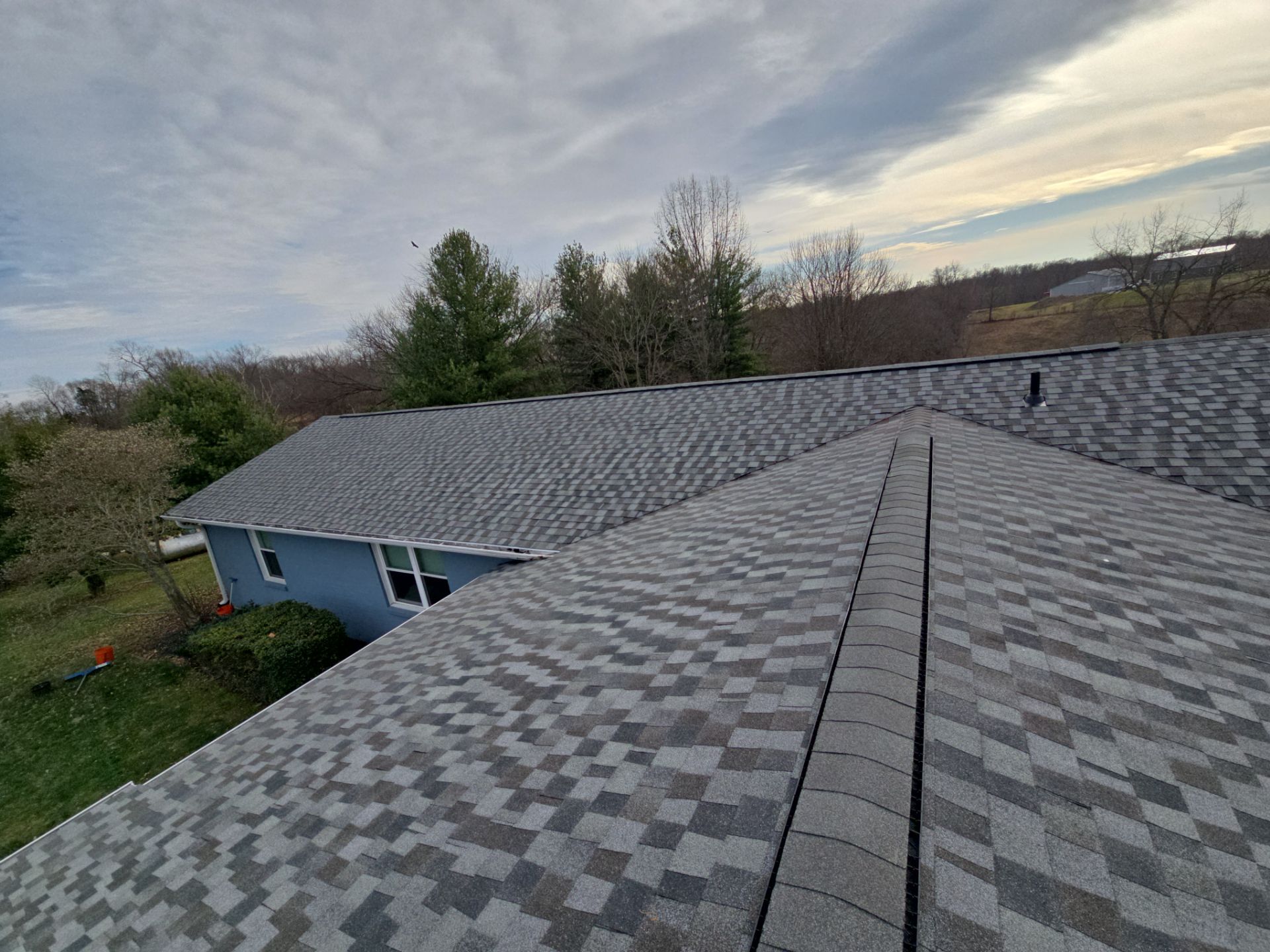 Roof Replacement with GAF Timberline HDZ Shingles in Morning View, KY by Empire Contractors