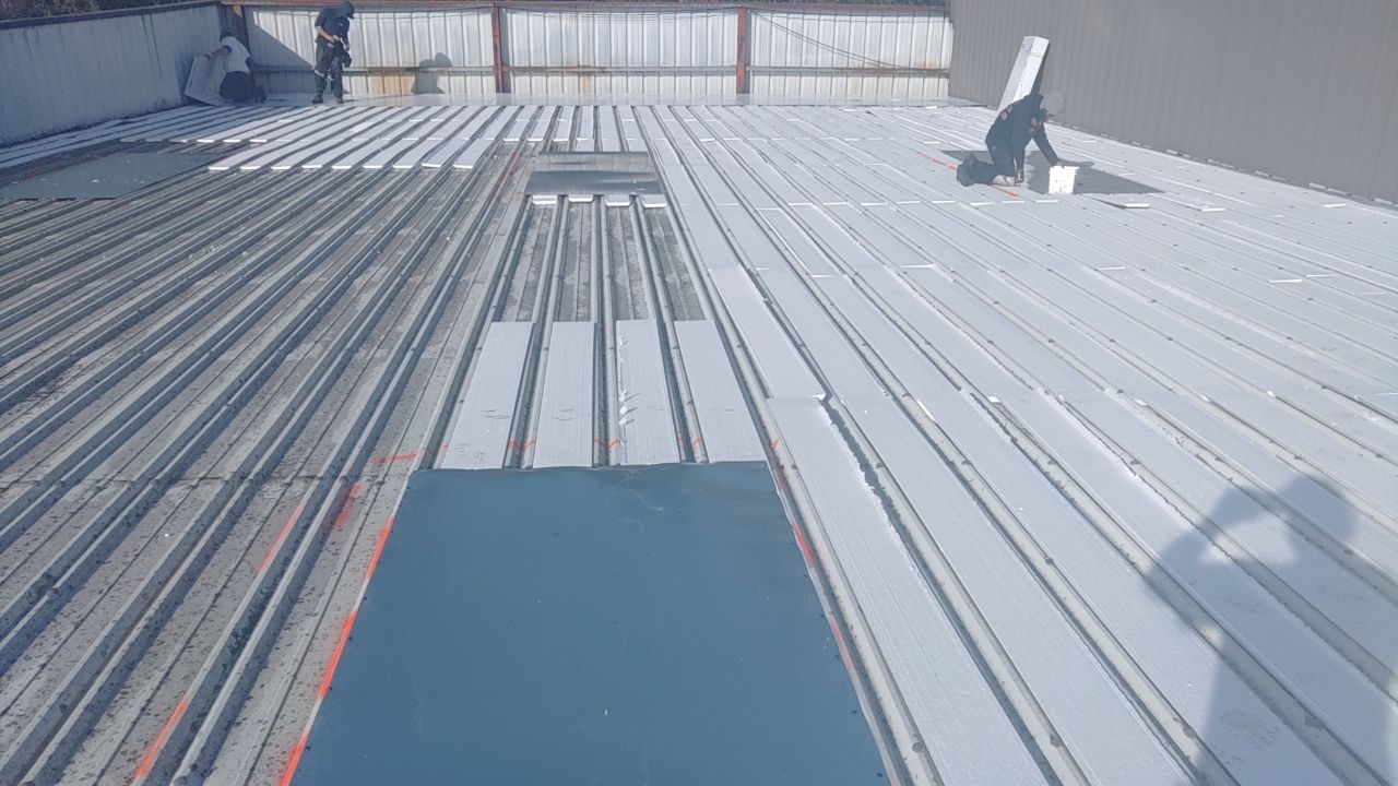 Commercial Metal Retro-Fit with Duro-Last by Alternative Roofing Systems Inc. 