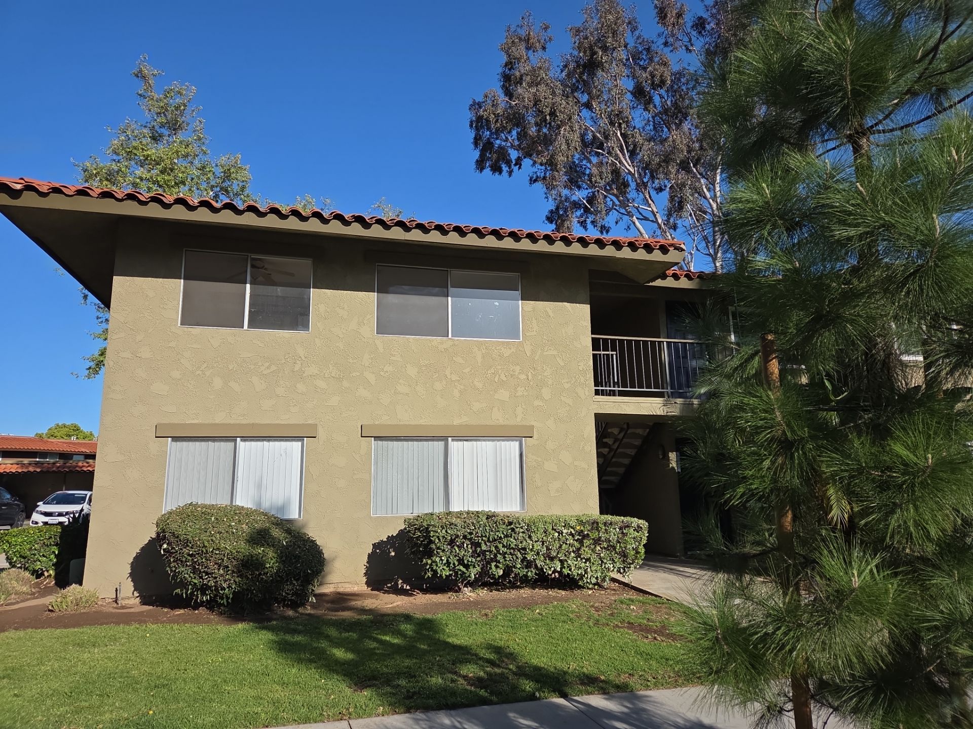 Window Installation using Vinyl Windows by American Window Company