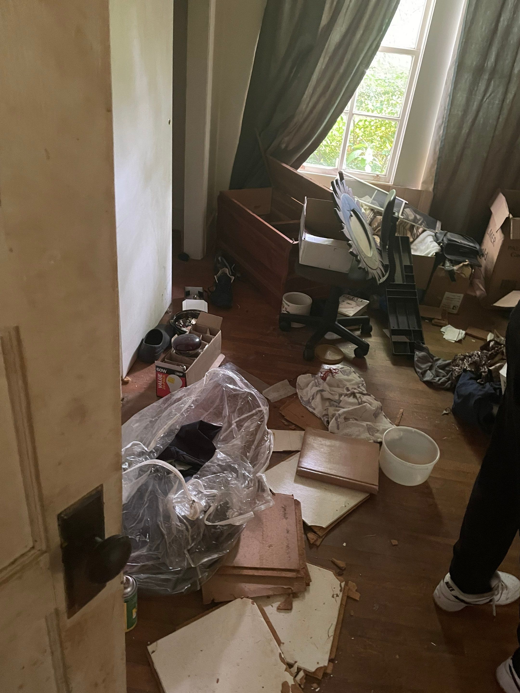Initial Lock Out / Eviction by Swift Signings and Services LLC