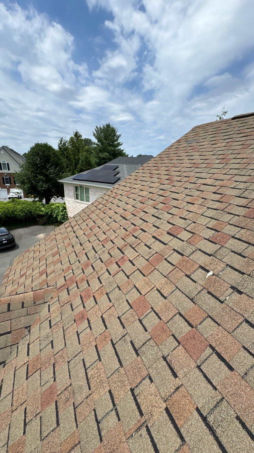 McLean: Residential Roof Installation with Landmark Pro Designer Shingles in Max Def Moire Black by RM Banning, Inc.