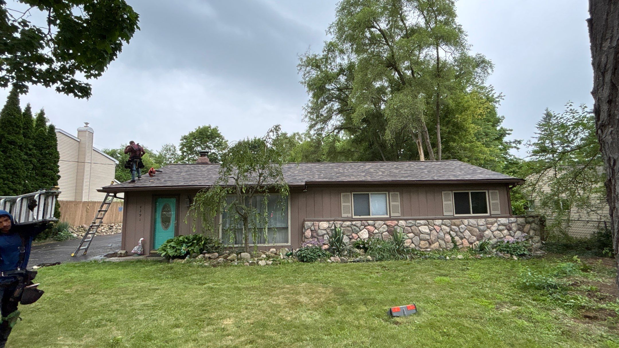 Roof Replacement using Owens Corning Summer Harvest by 180 Contractors