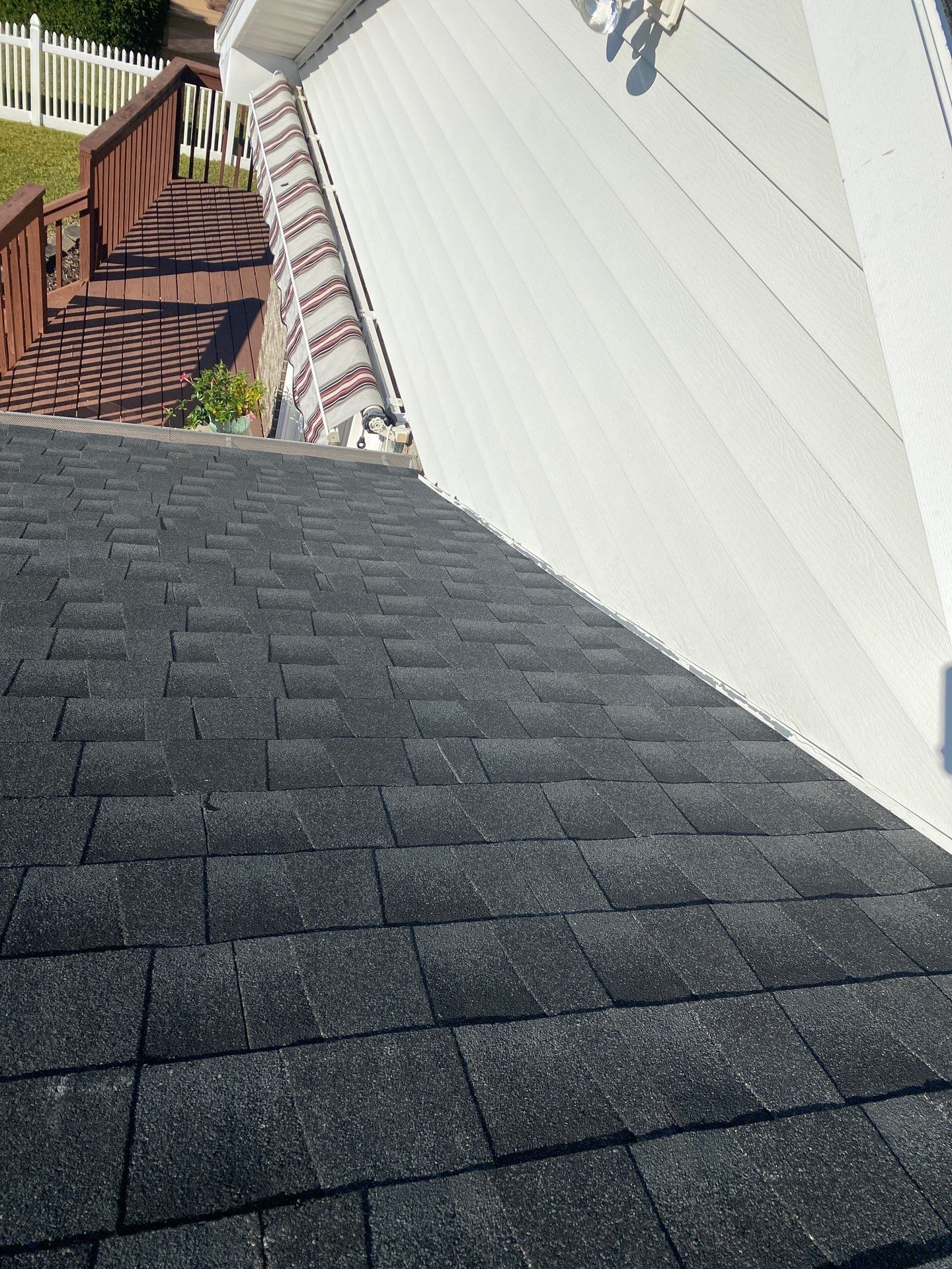 GAF HDZ - Charcoal by Linta Roofing Inc
