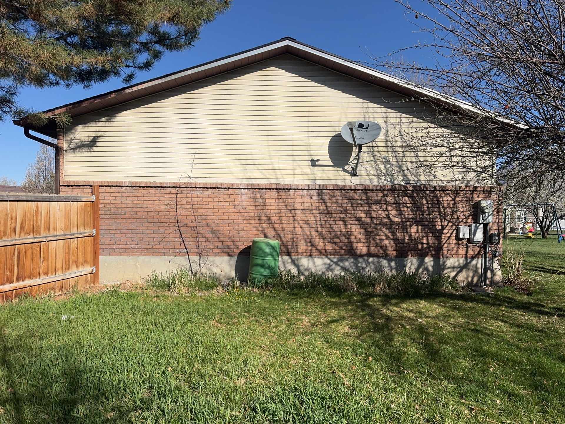 Orem | Premium Vinyl Upgrade & Hardie Accents | Musket Brown & Arctic White by Ideal Siding Utah