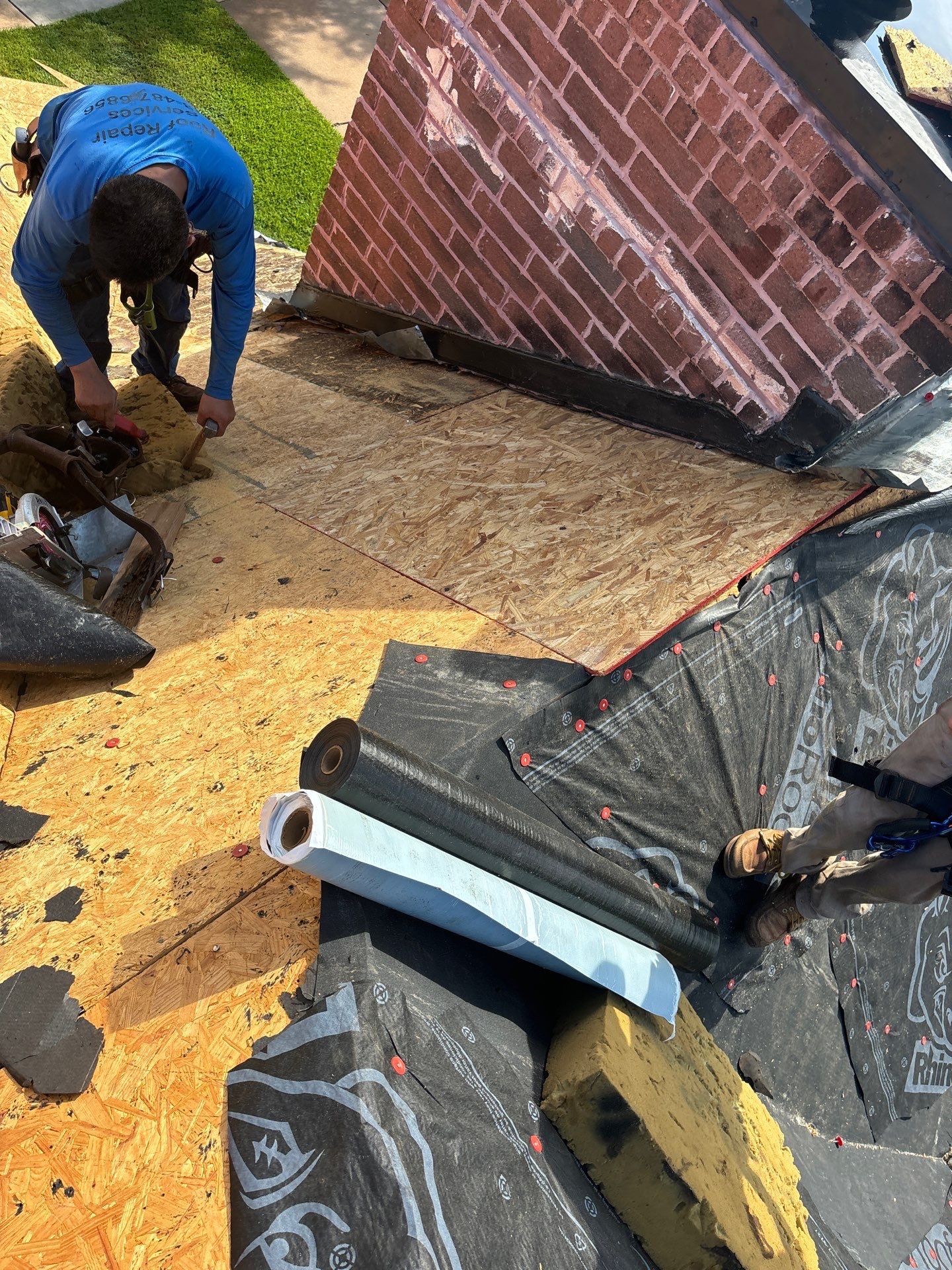 Residential Roofing Installation using Owen's Corning Duration (Lifetime) Shingles by Roof Repair Company