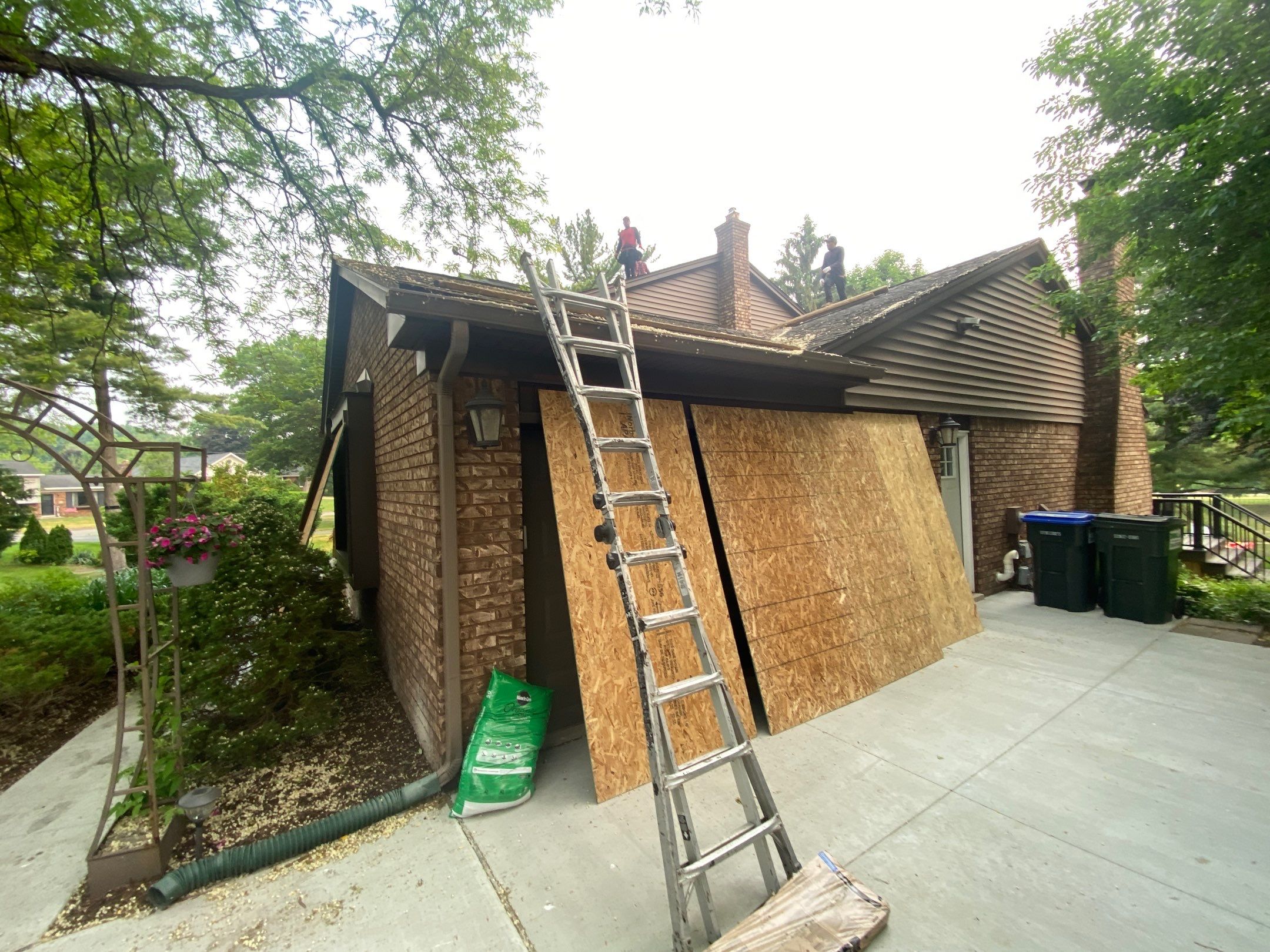 Roof Replacement using CertainTeed Landmark by 180 Contractors