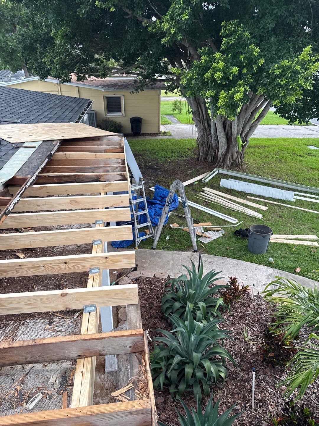 Project in St. Petersburg 33702 by Mitchell Roofing Company LLC 