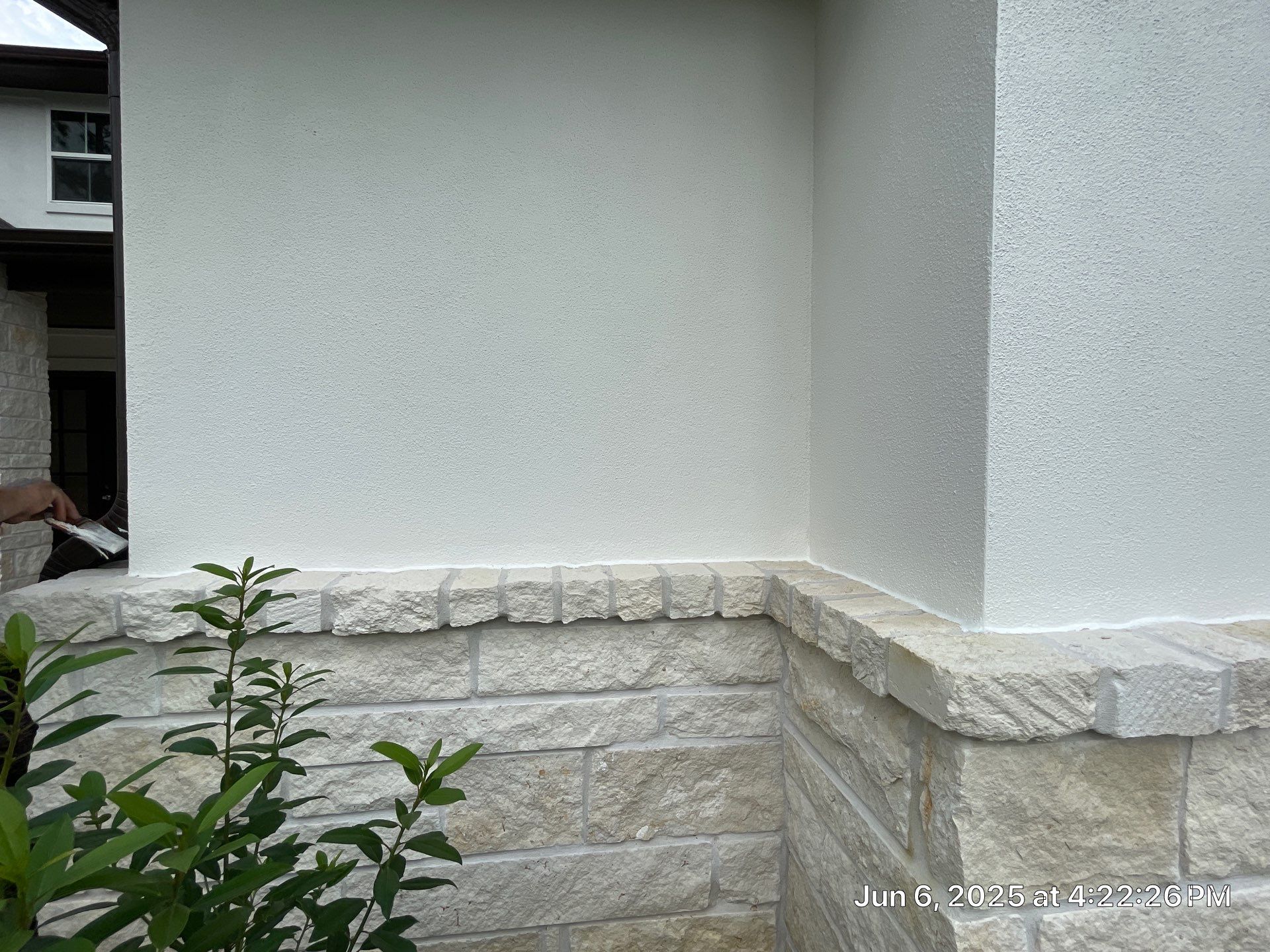 Conroe Harmony: Sand Finish Stucco with Natural Stone Accents by Apex Conventional Stucco Llc