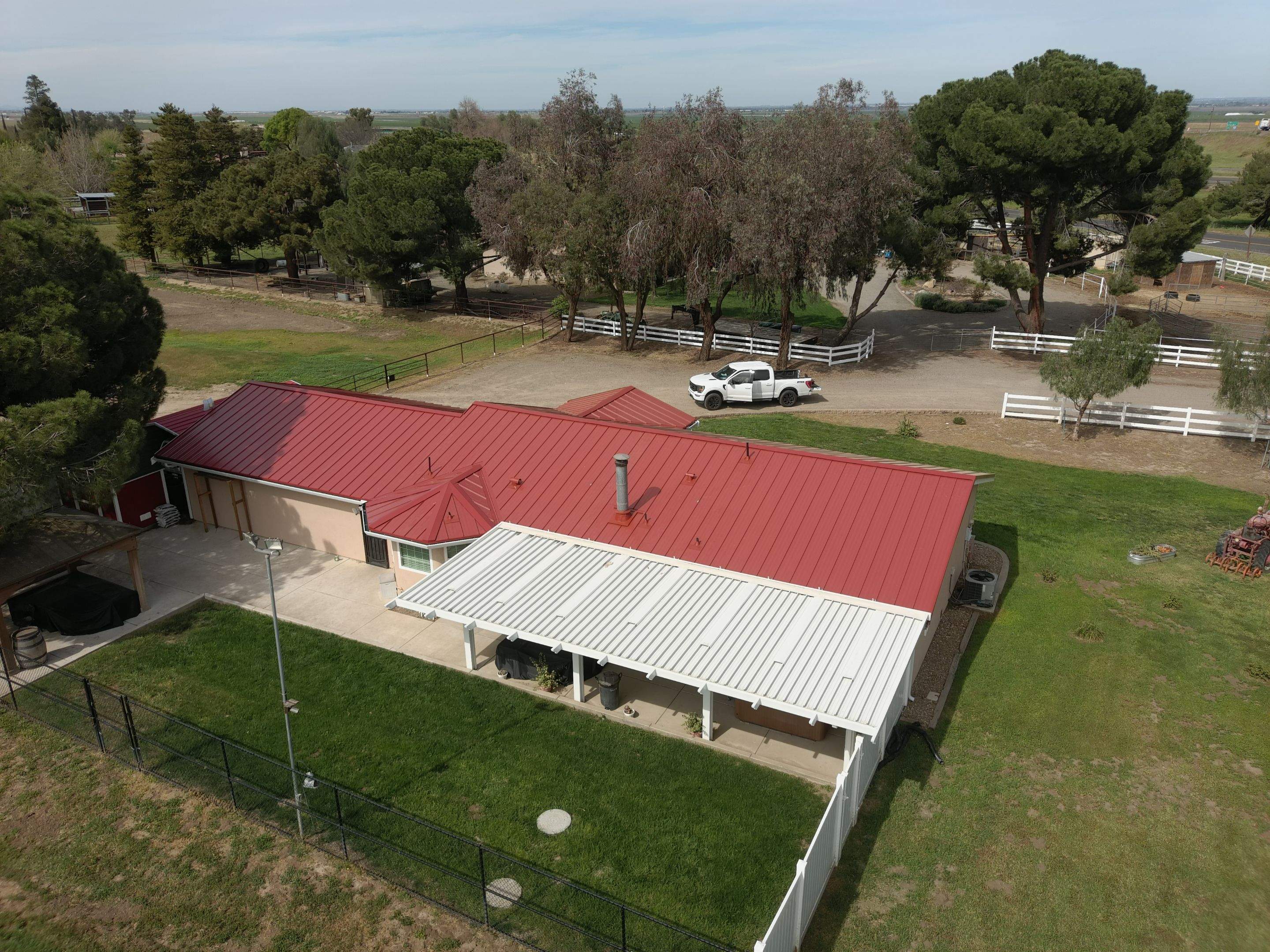 Metal Roofing by Straight Edge Roofing Inc
