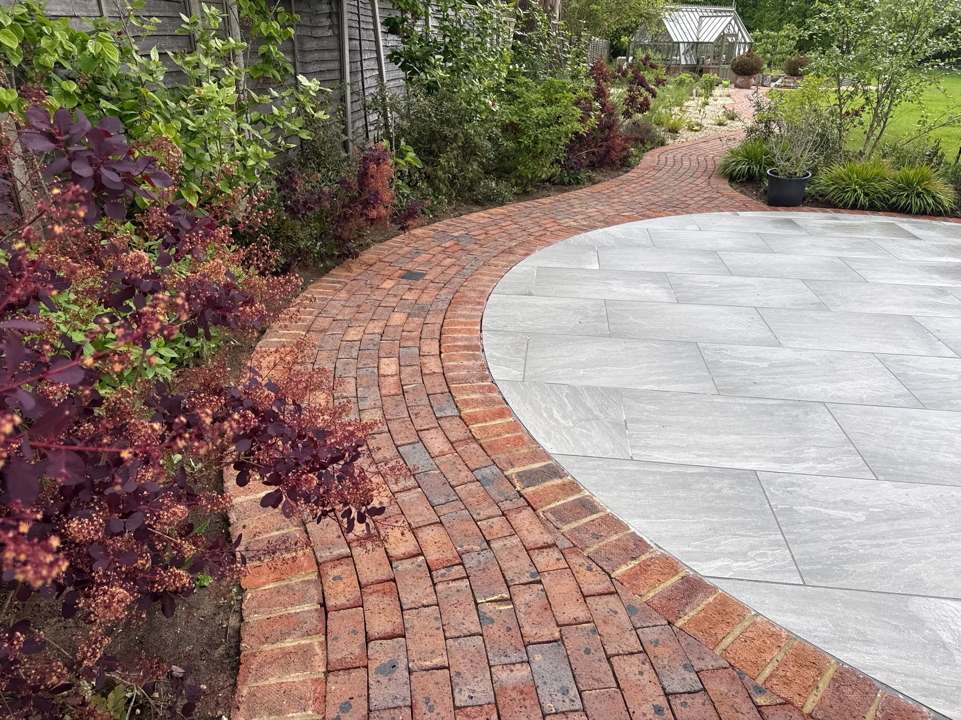 Patio - Walkways - Render Cleaning Surrey by Ges Exterior Cleaning ltd
