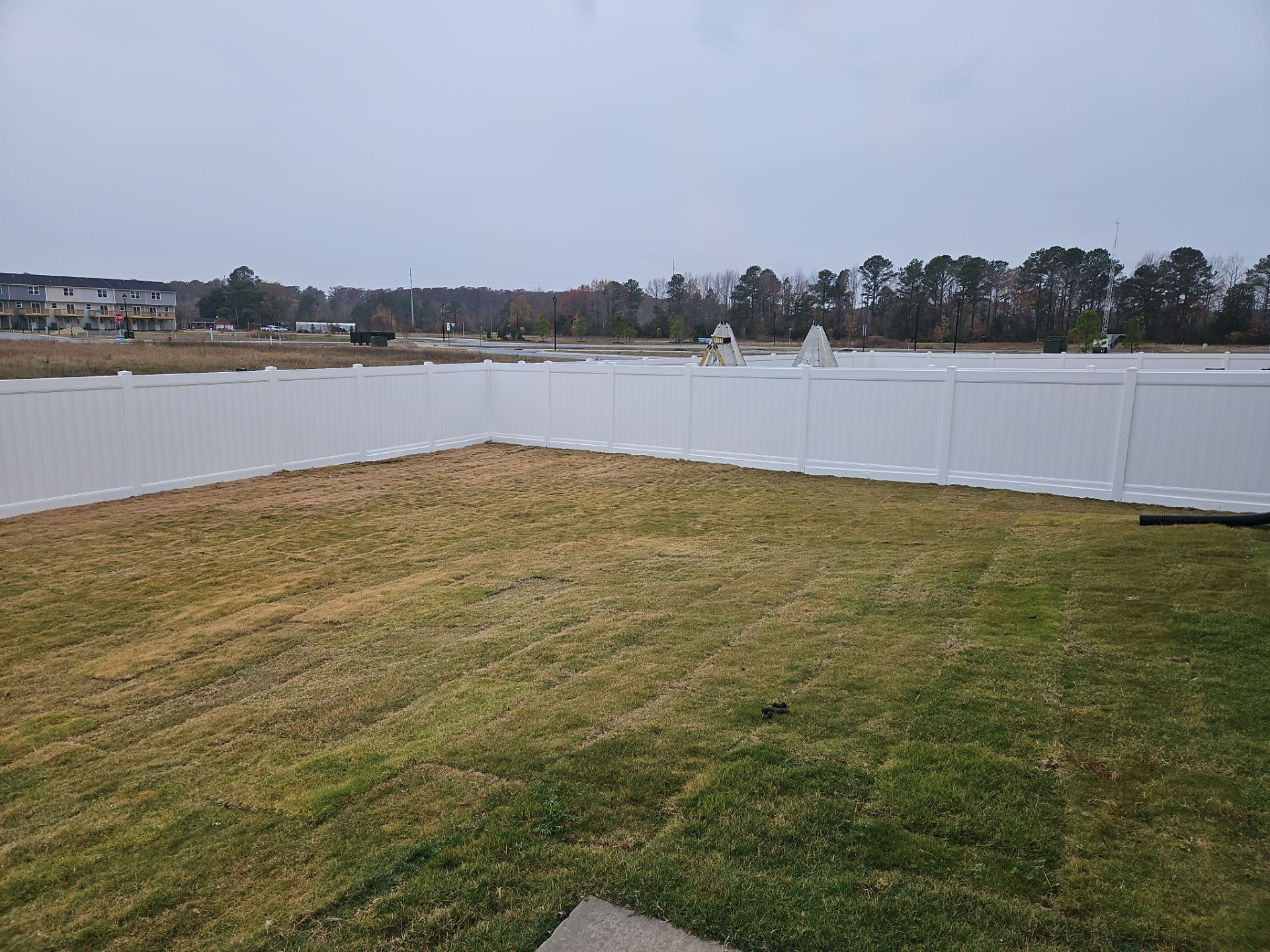 A Perfect Fence for a Brand-New Home by Tidewater Fence