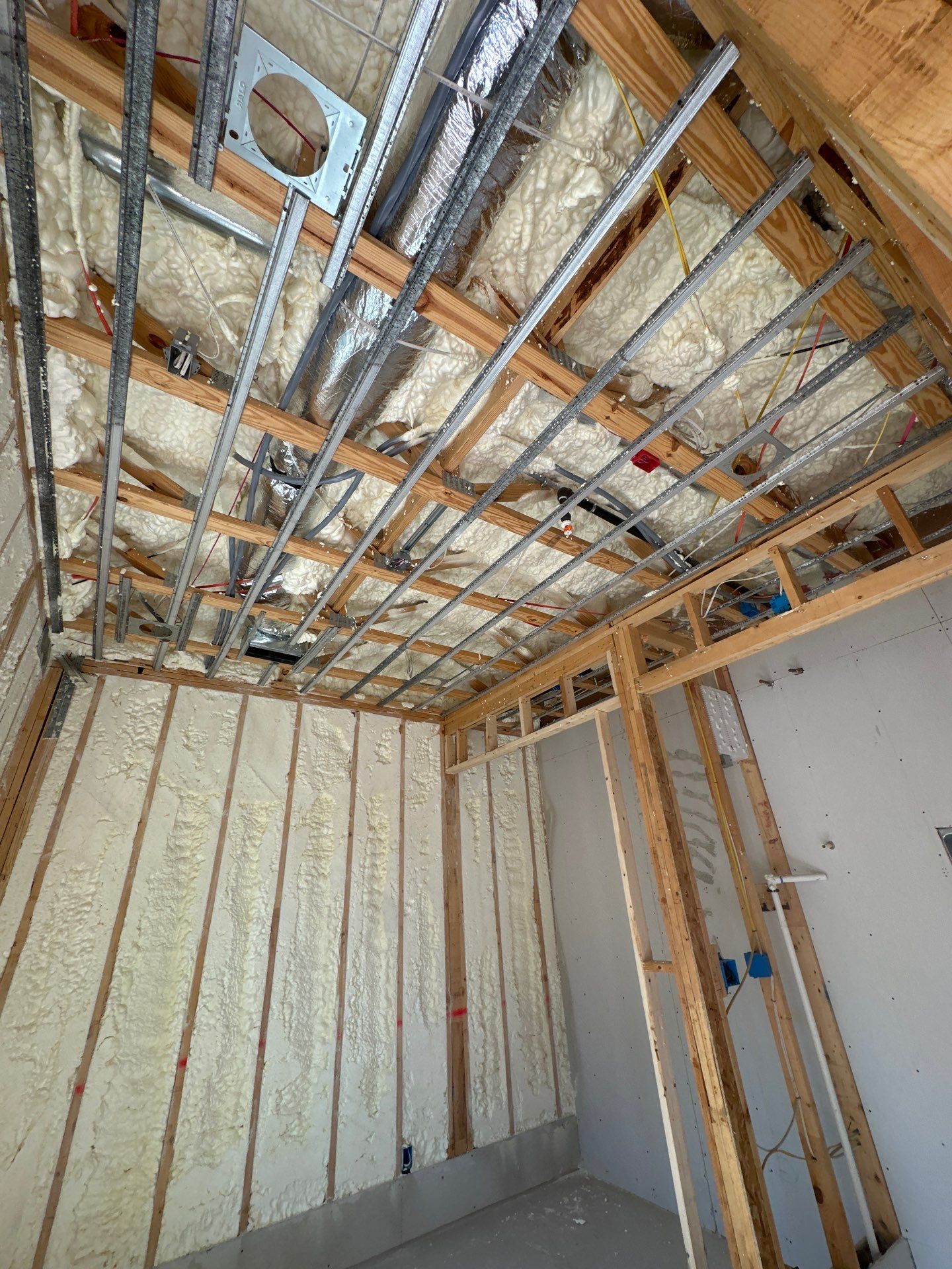 🏢 Full Foam Envelope on This Dallas Multi-Family Build by Apex Insulation Solutions