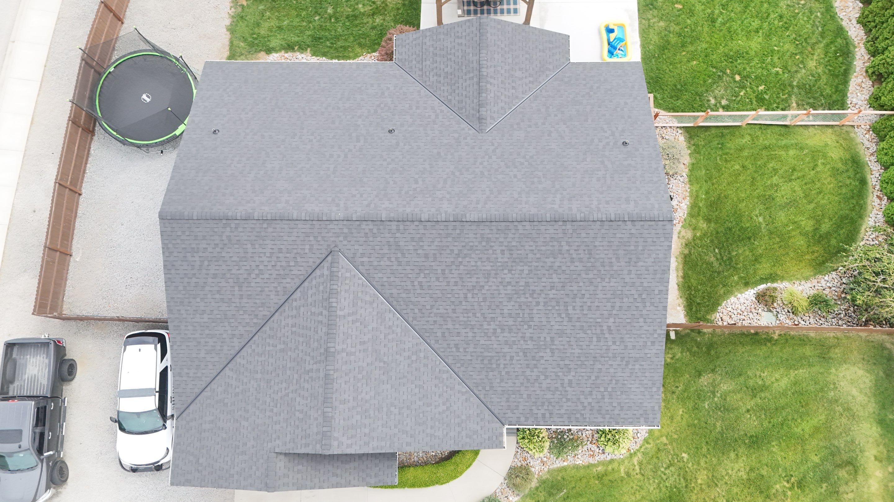 Full Residential Roof Replacement and Shingle Siding in East Wenatchee by Alpine Roofing