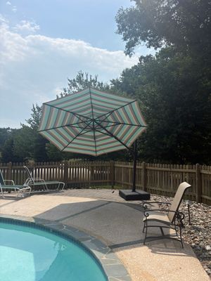 Cantilever Umbrella 