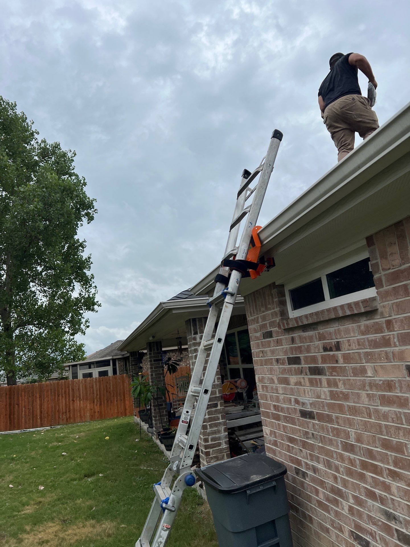 22 panel D&R in Temple  using Solar Panels by Sunaura Solar