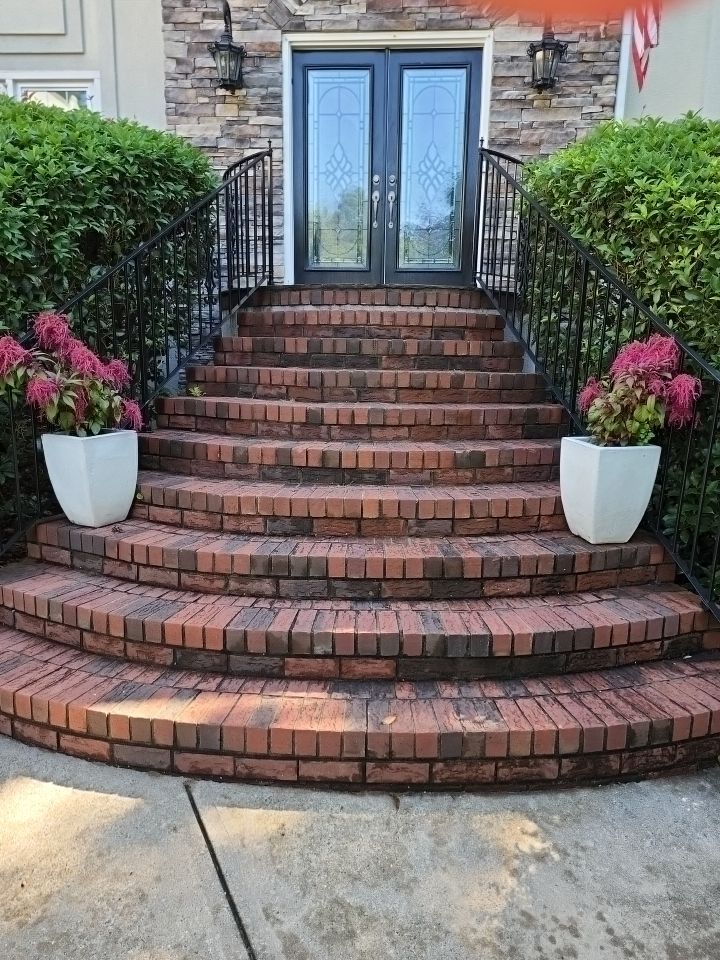 House Wash using cleaner by Power Wash Masters LLC