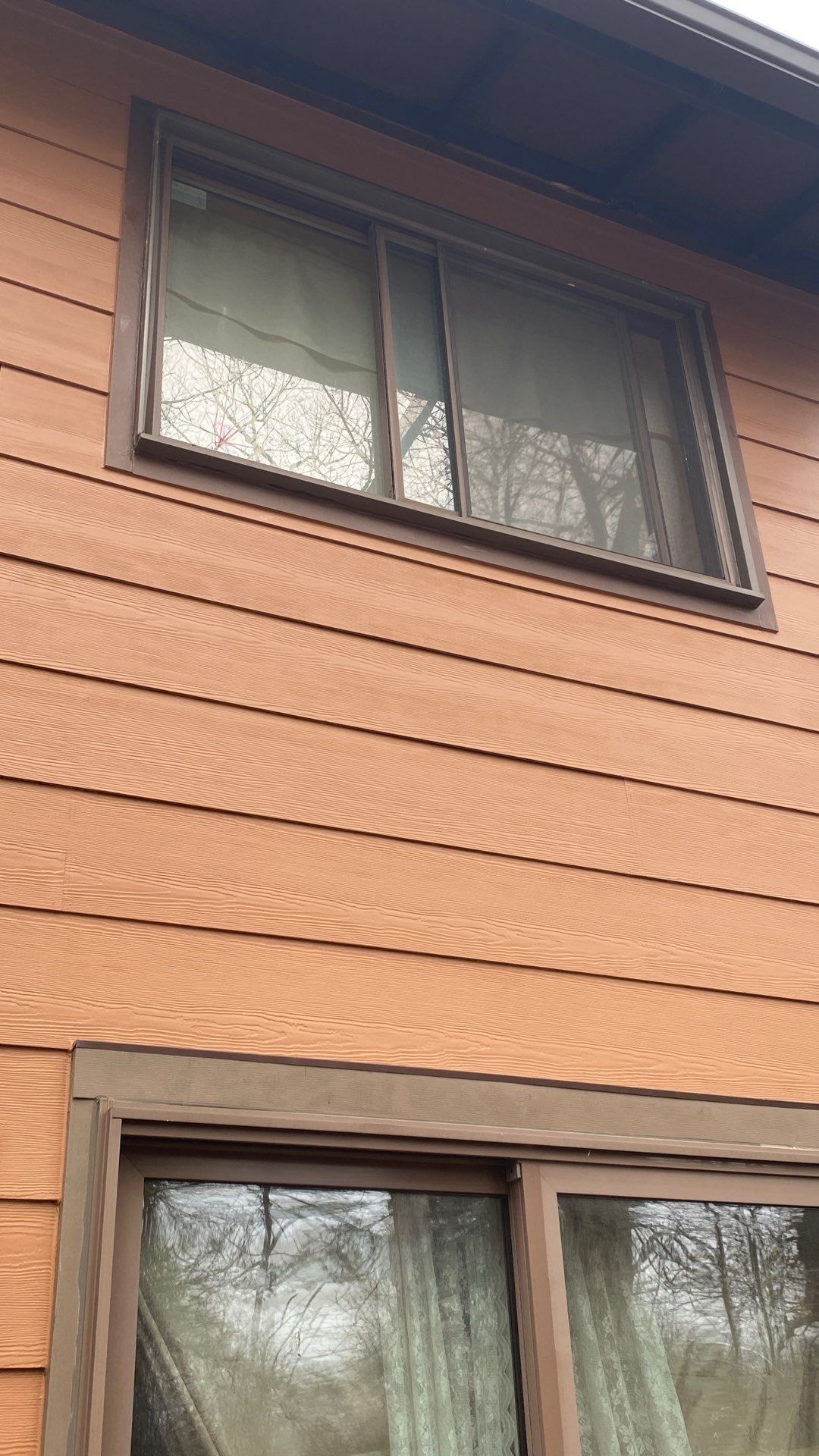 Reston: Residential Siding Replacement with James Hardie Statement Beaded Plank in Cappuccino Muffin by RM Banning, Inc.