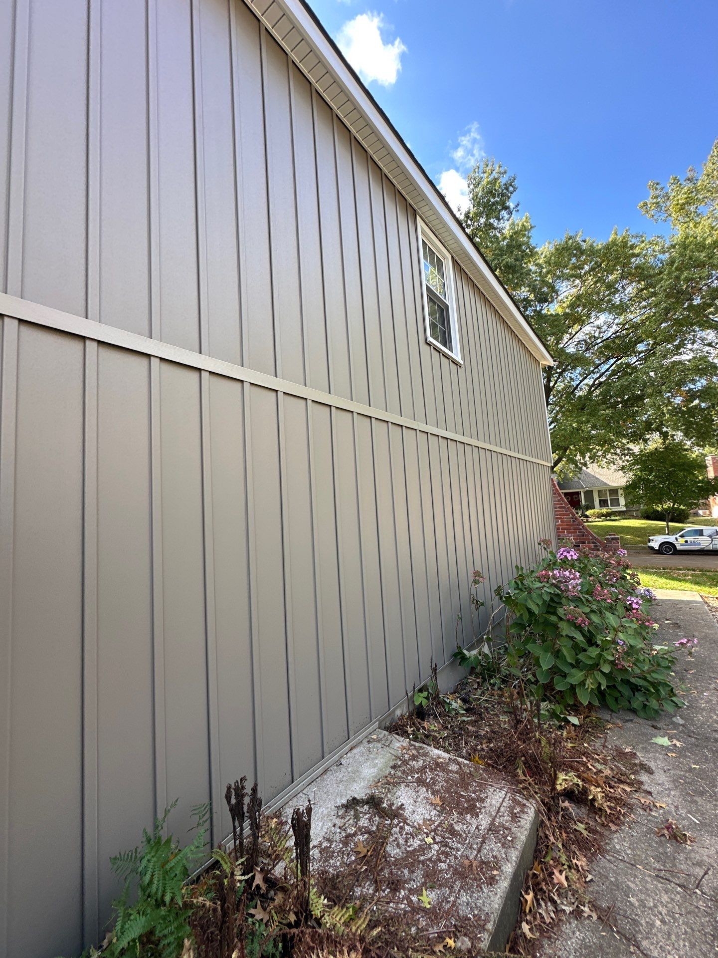 Complete Kansas City Exterior Remodel With IKO Roofing and Craneboard Siding by EEC Windows, Siding & Roofing